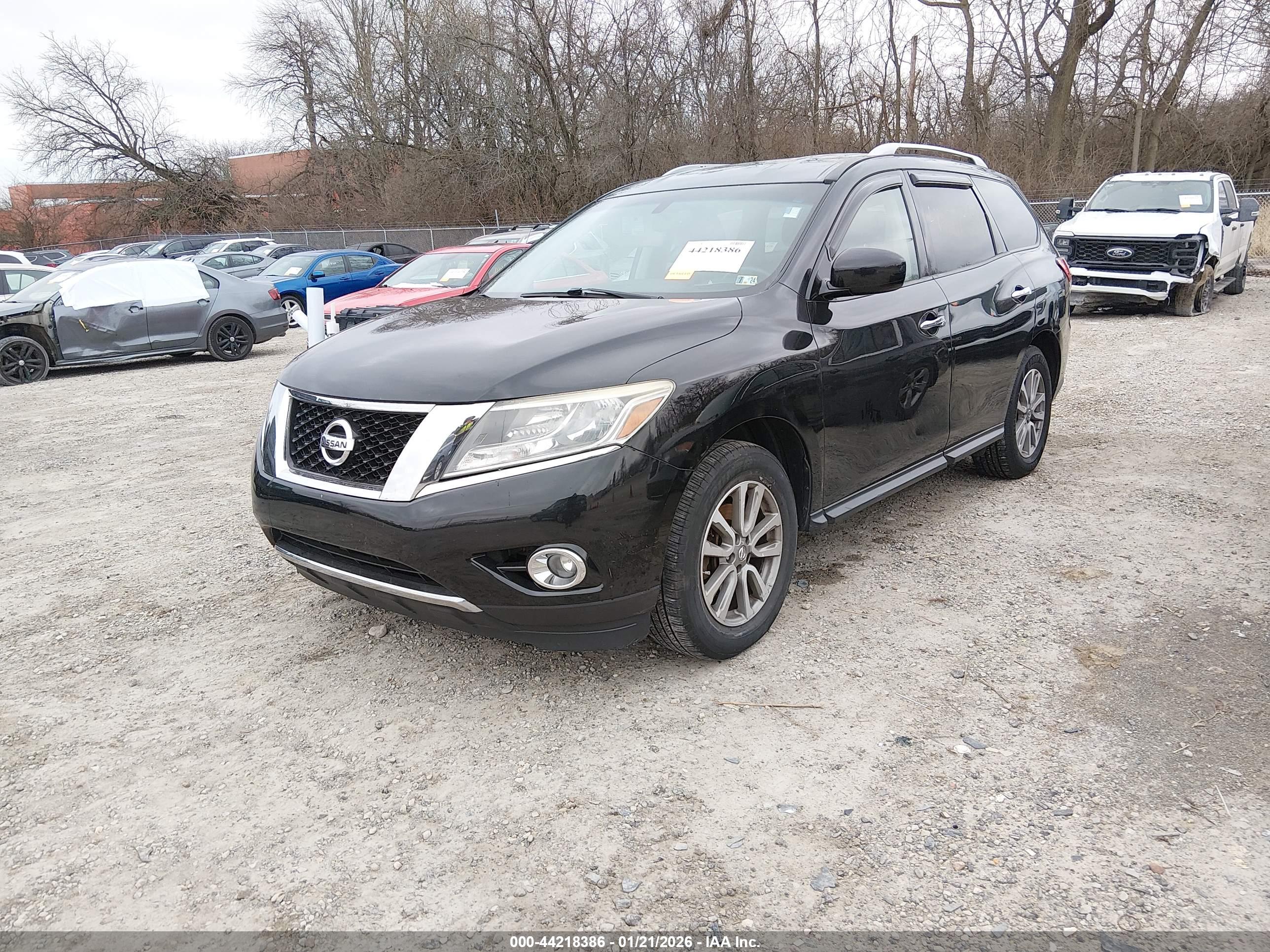 NISSAN PATHFINDER image 2