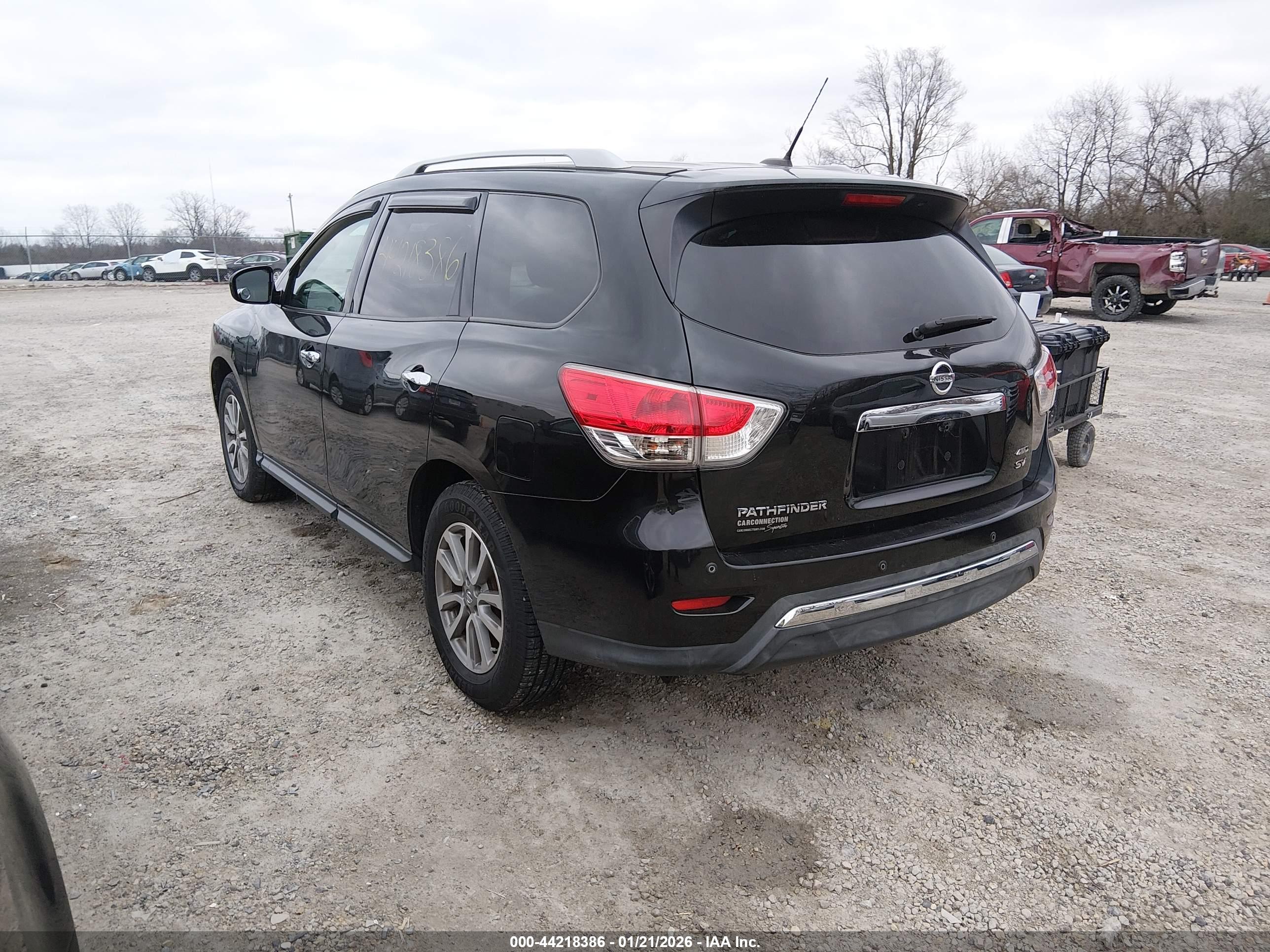 NISSAN PATHFINDER image 3