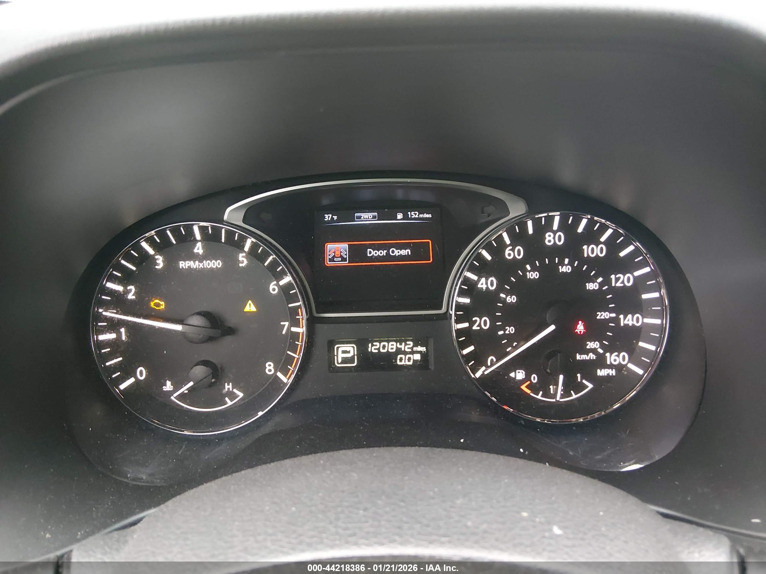 NISSAN PATHFINDER image 7