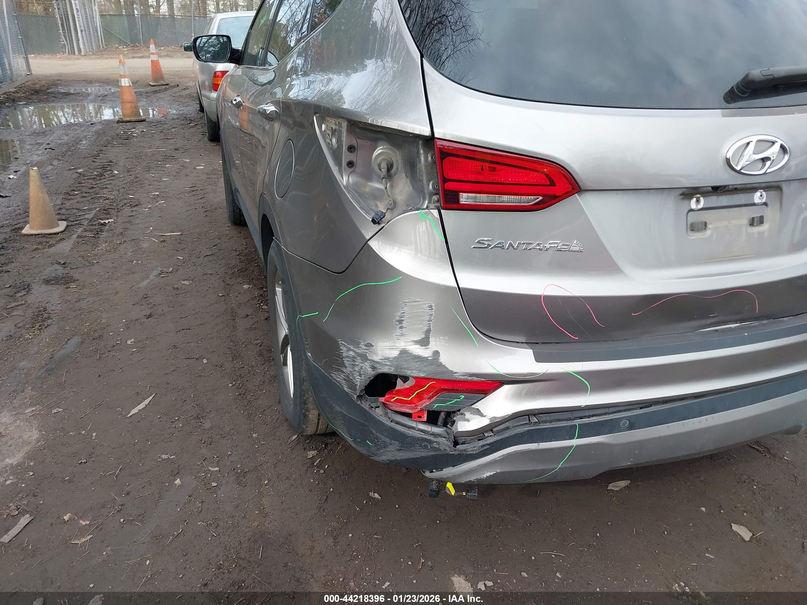HYUNDAI SANTA image 6