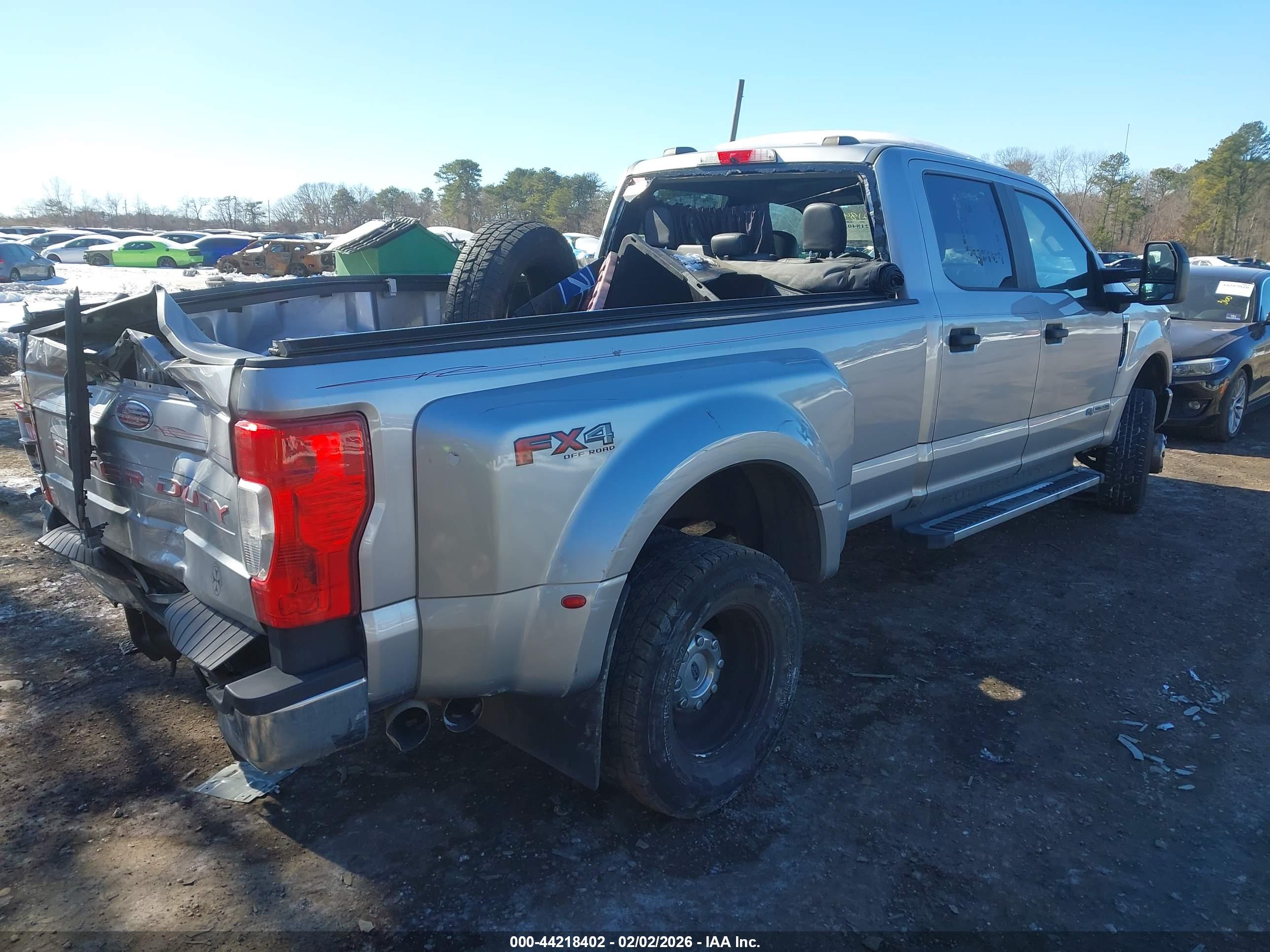 FORD F-350 image 4
