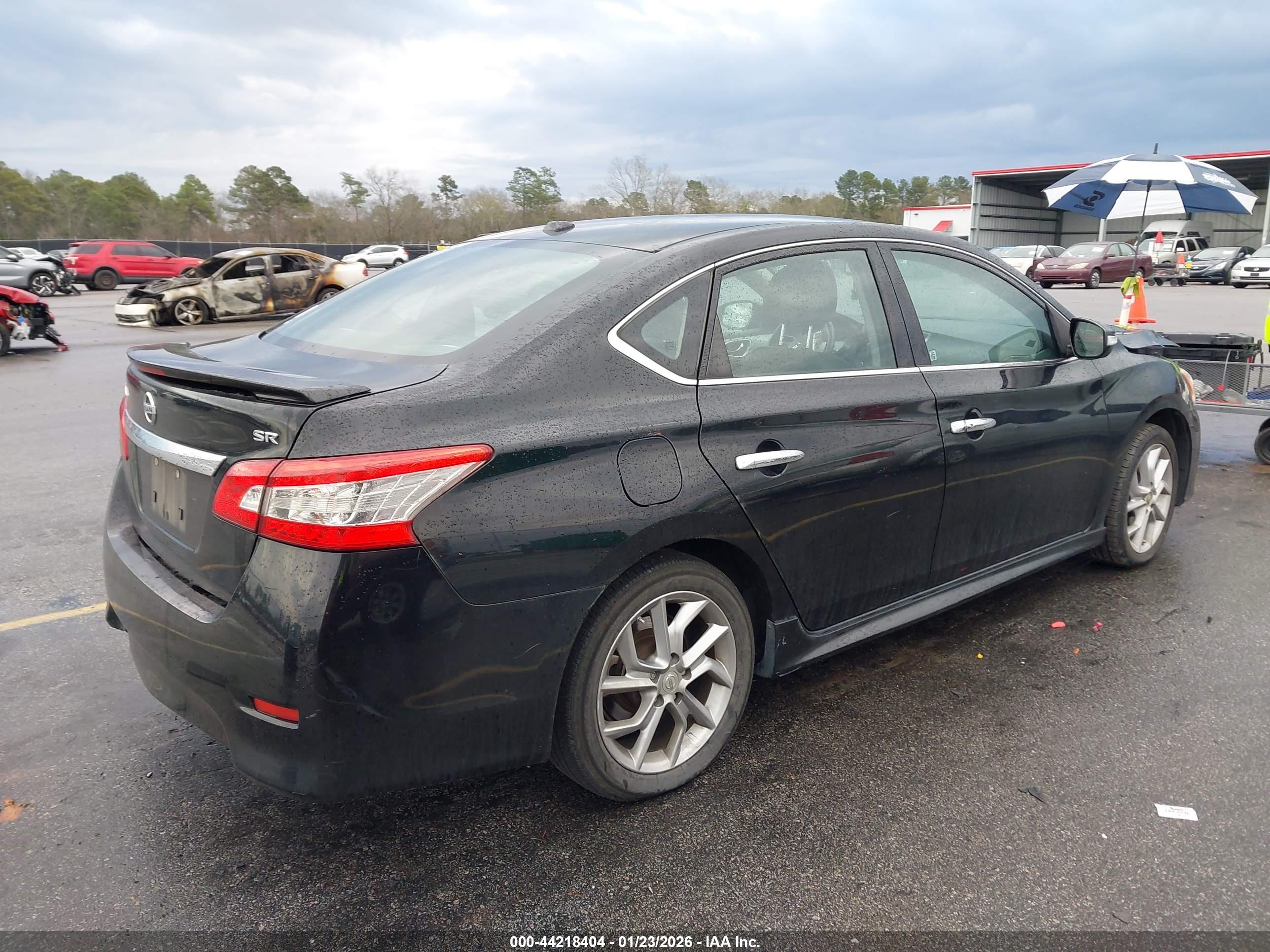 NISSAN SENTRA image 4