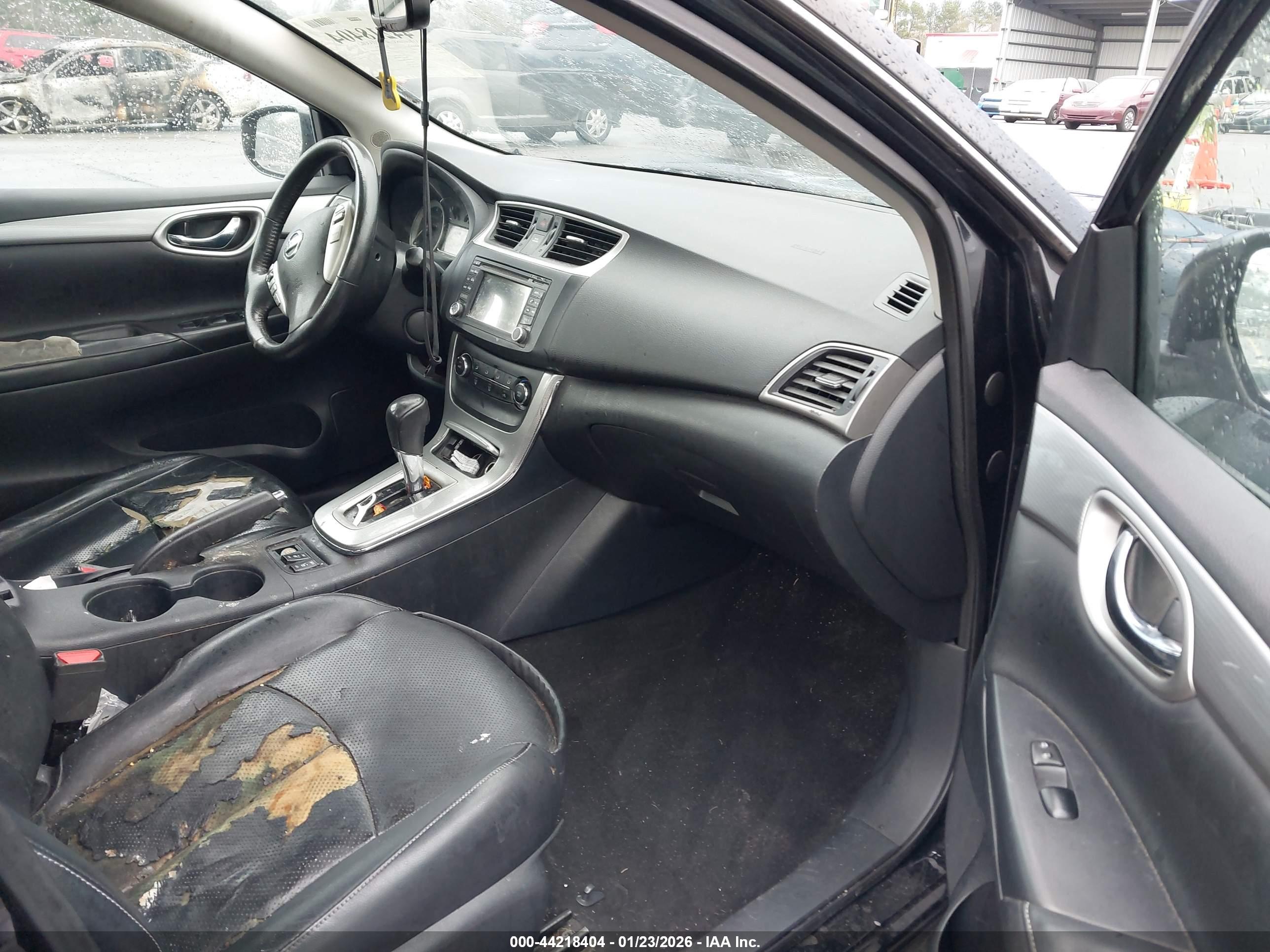 NISSAN SENTRA image 5