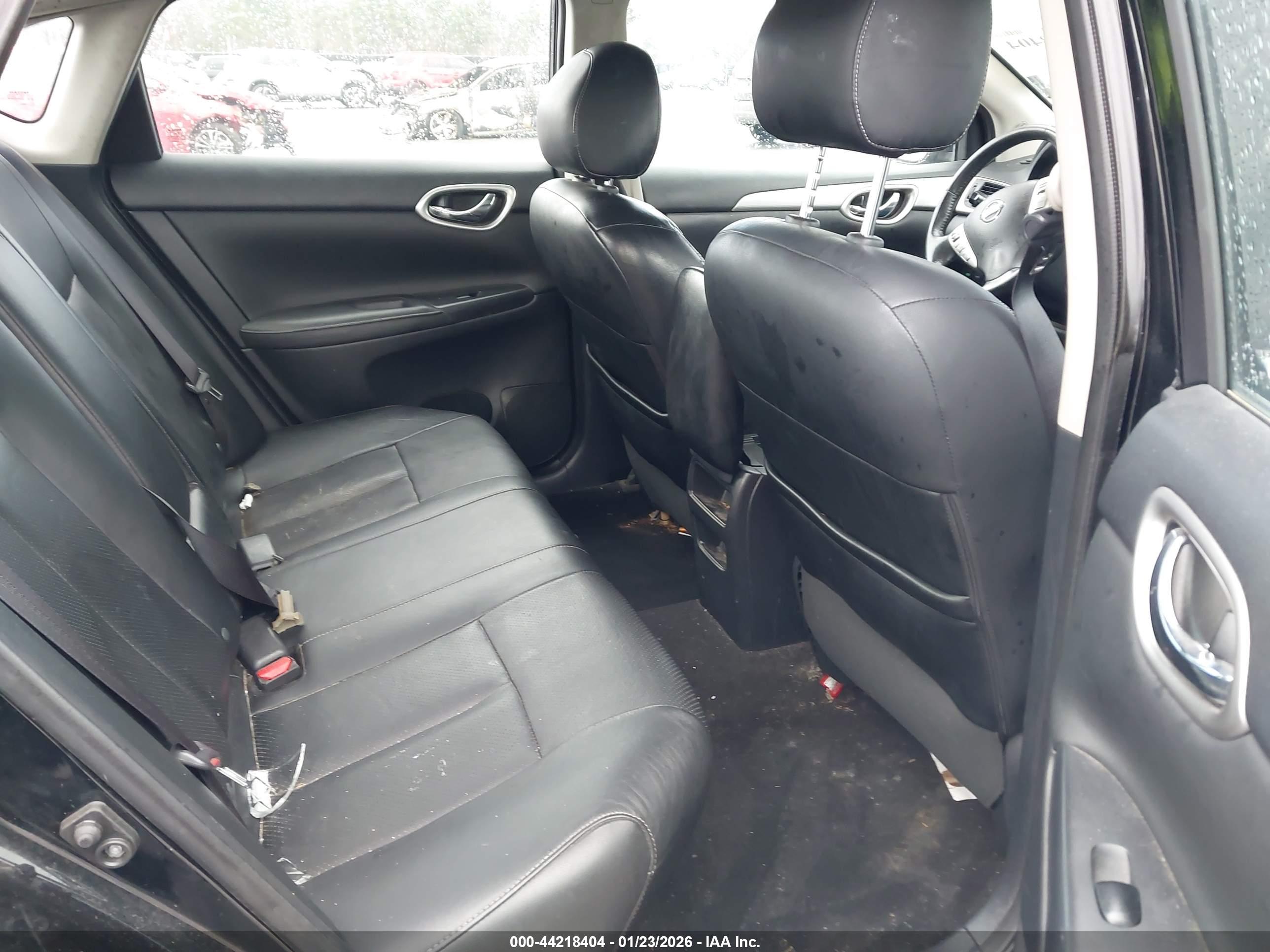 NISSAN SENTRA image 8