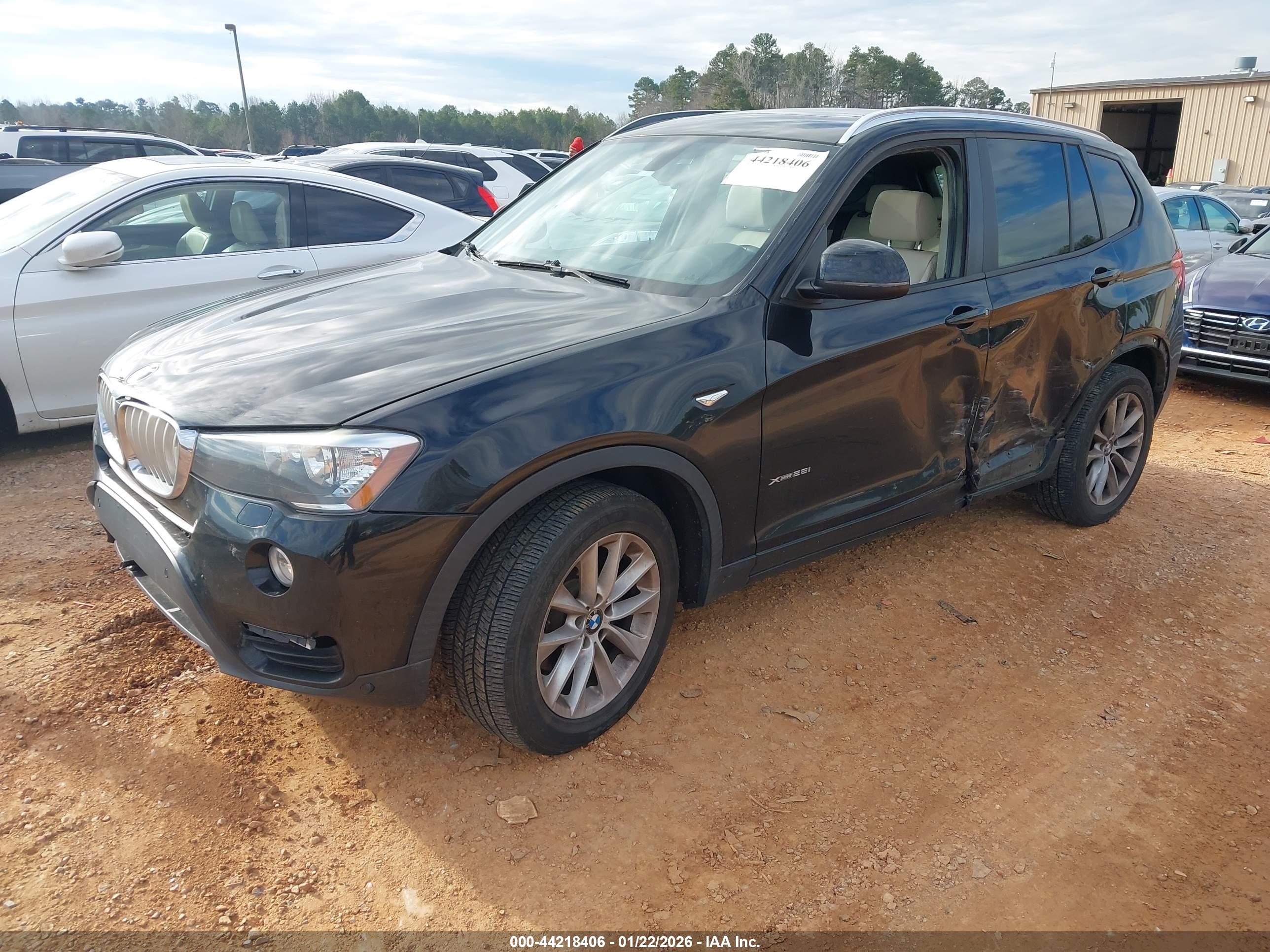 BMW X3 image 2