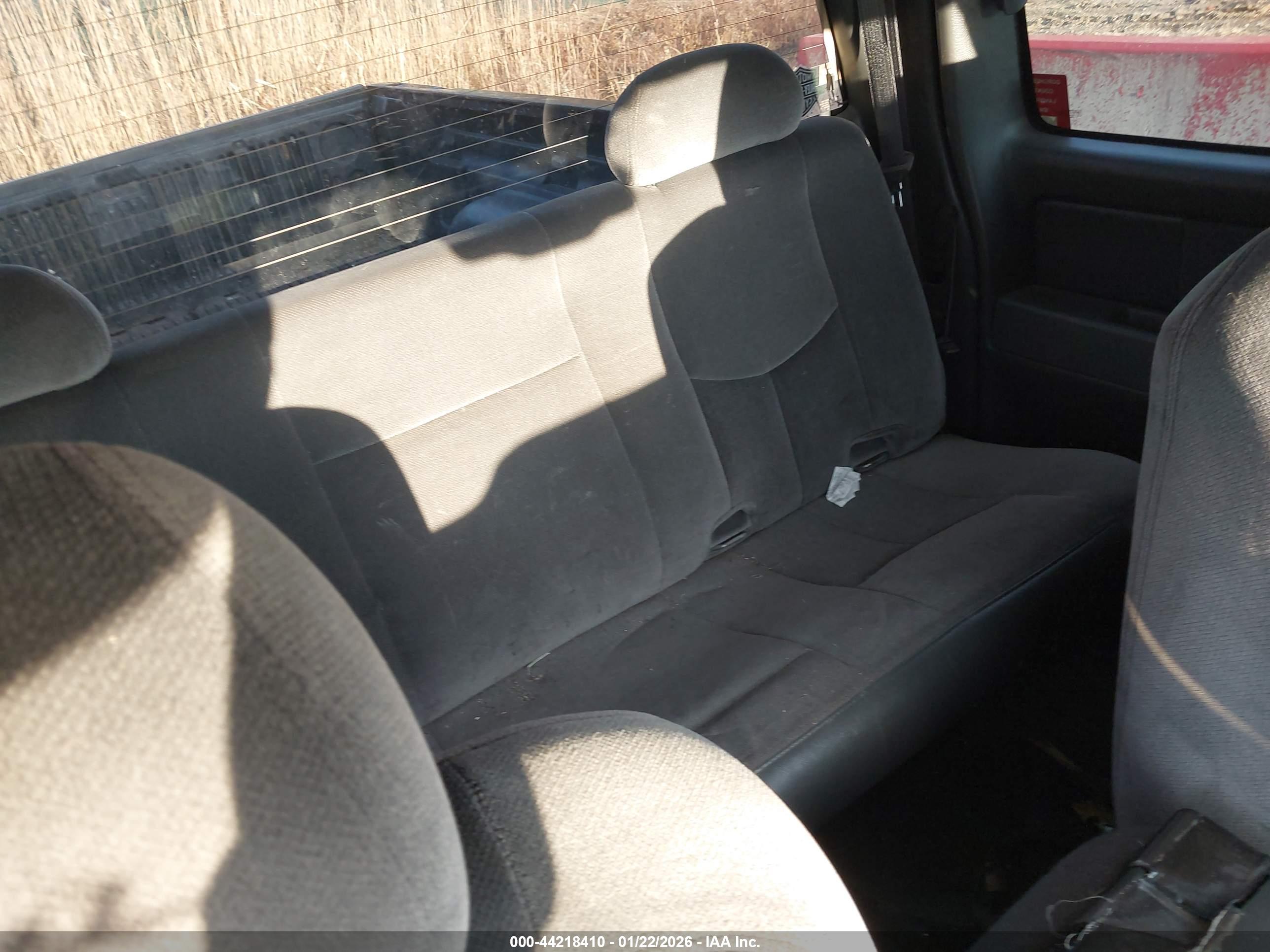 GMC SIERRA image 8