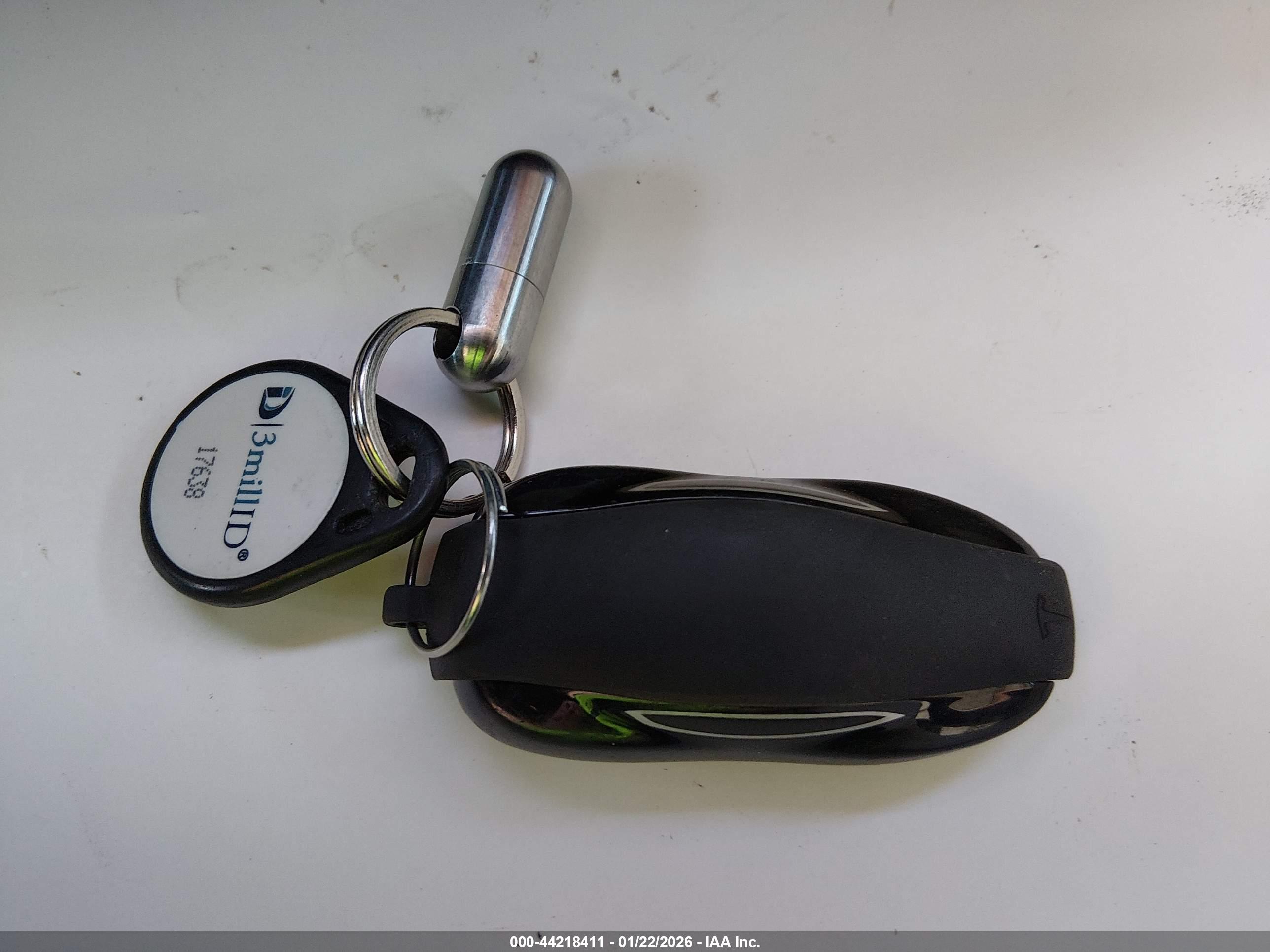 TESLA MODEL image 11