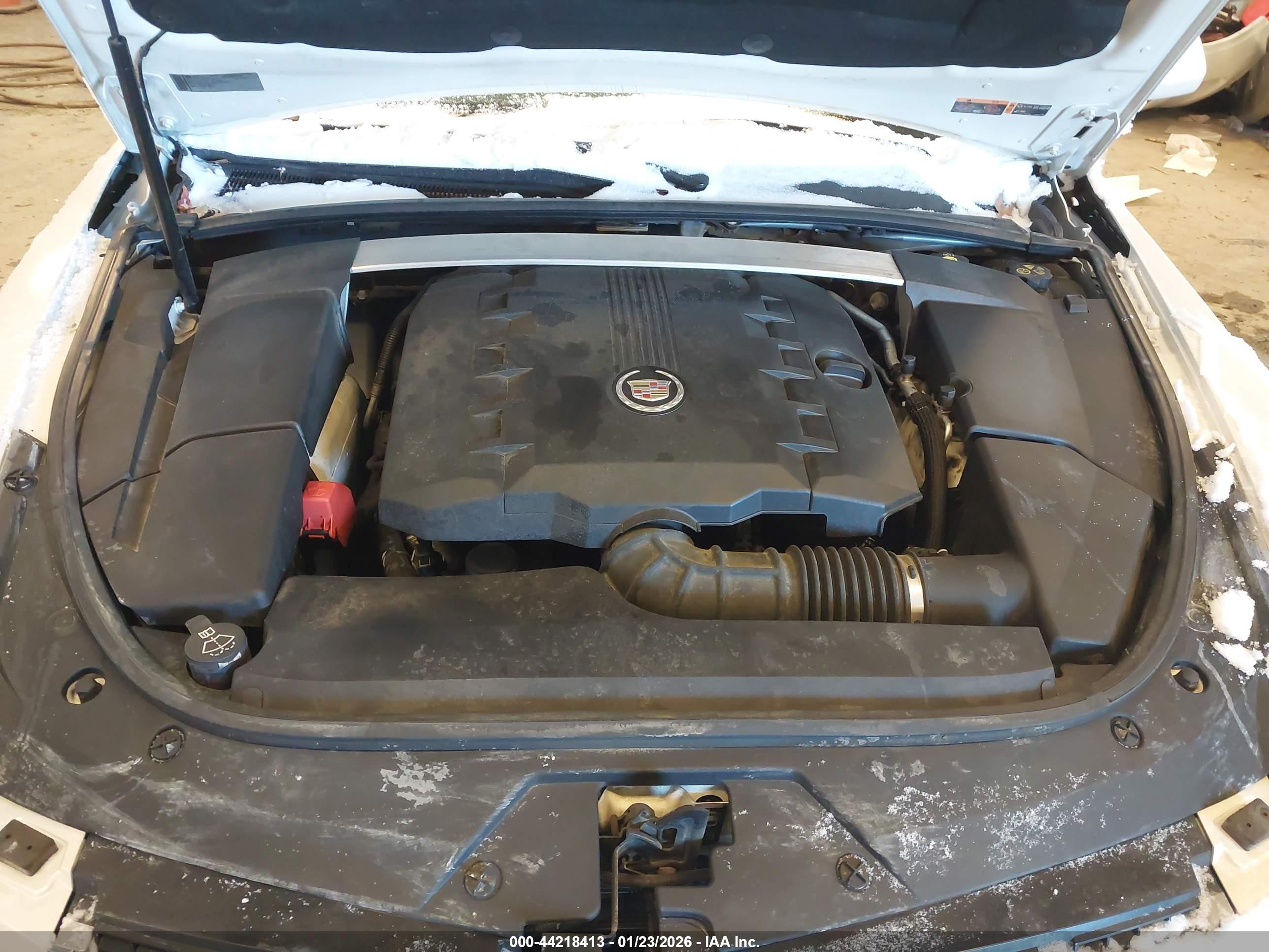 CADILLAC CTS image 10