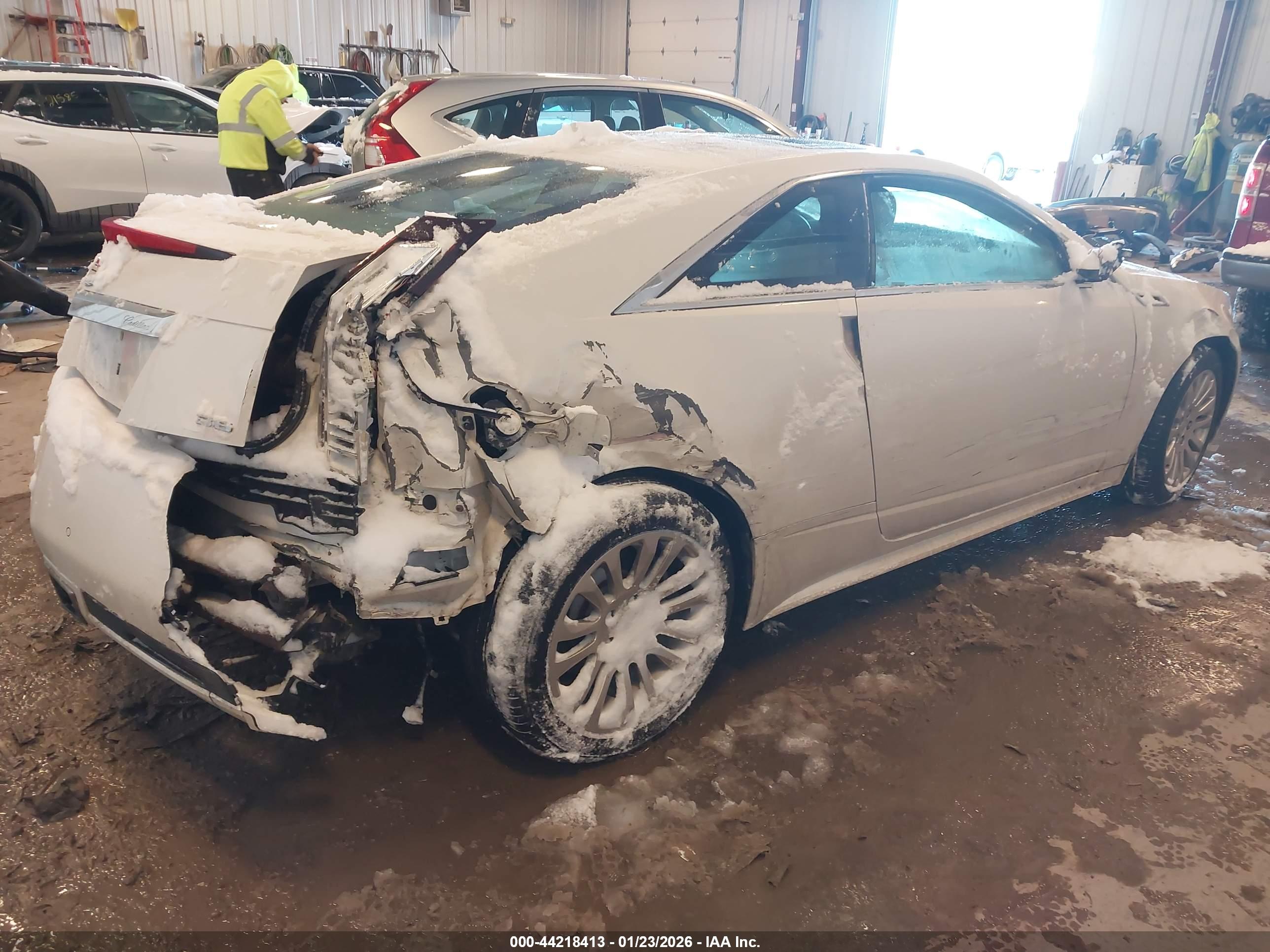 CADILLAC CTS image 4