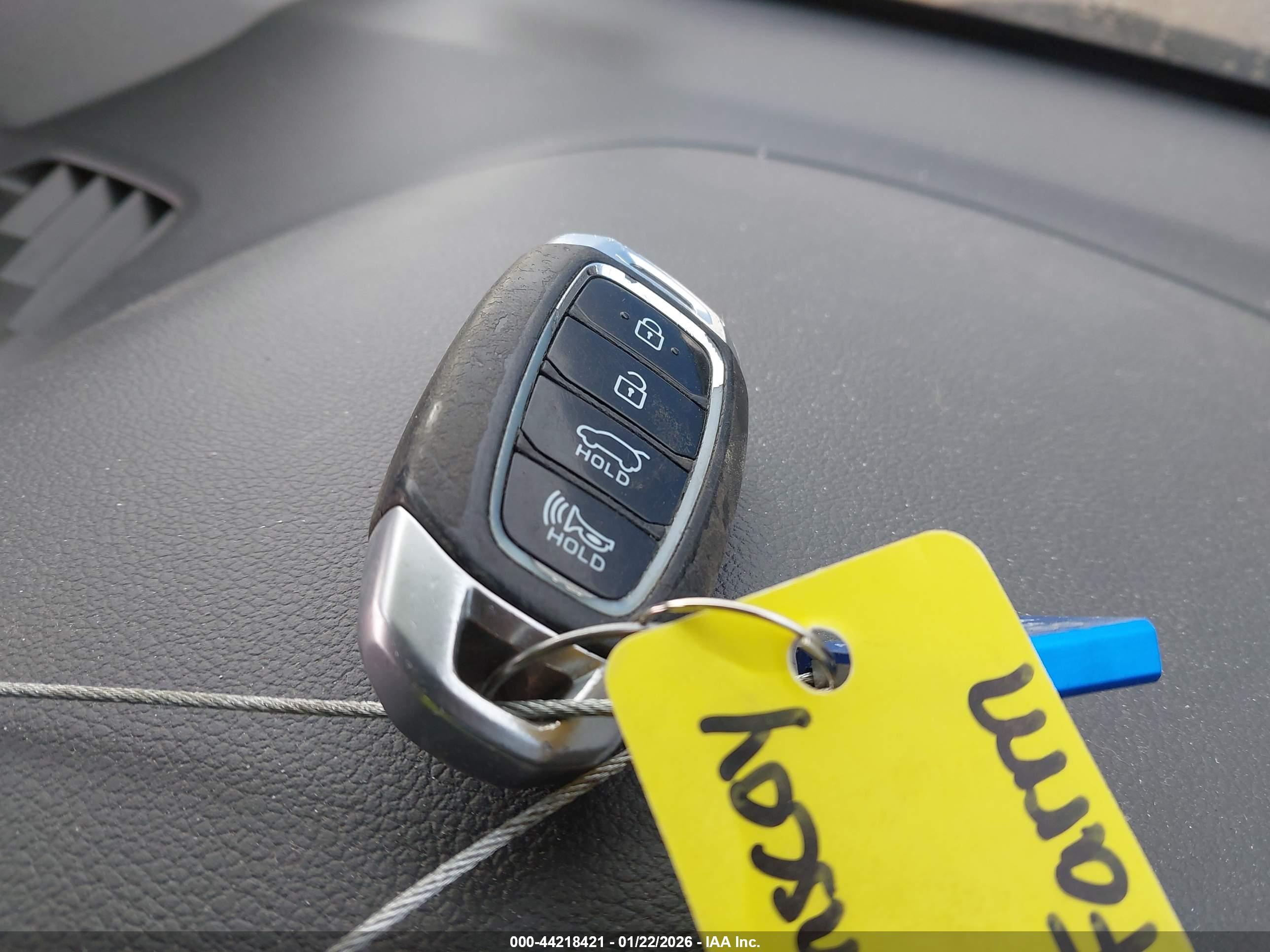 HYUNDAI KONA image 11