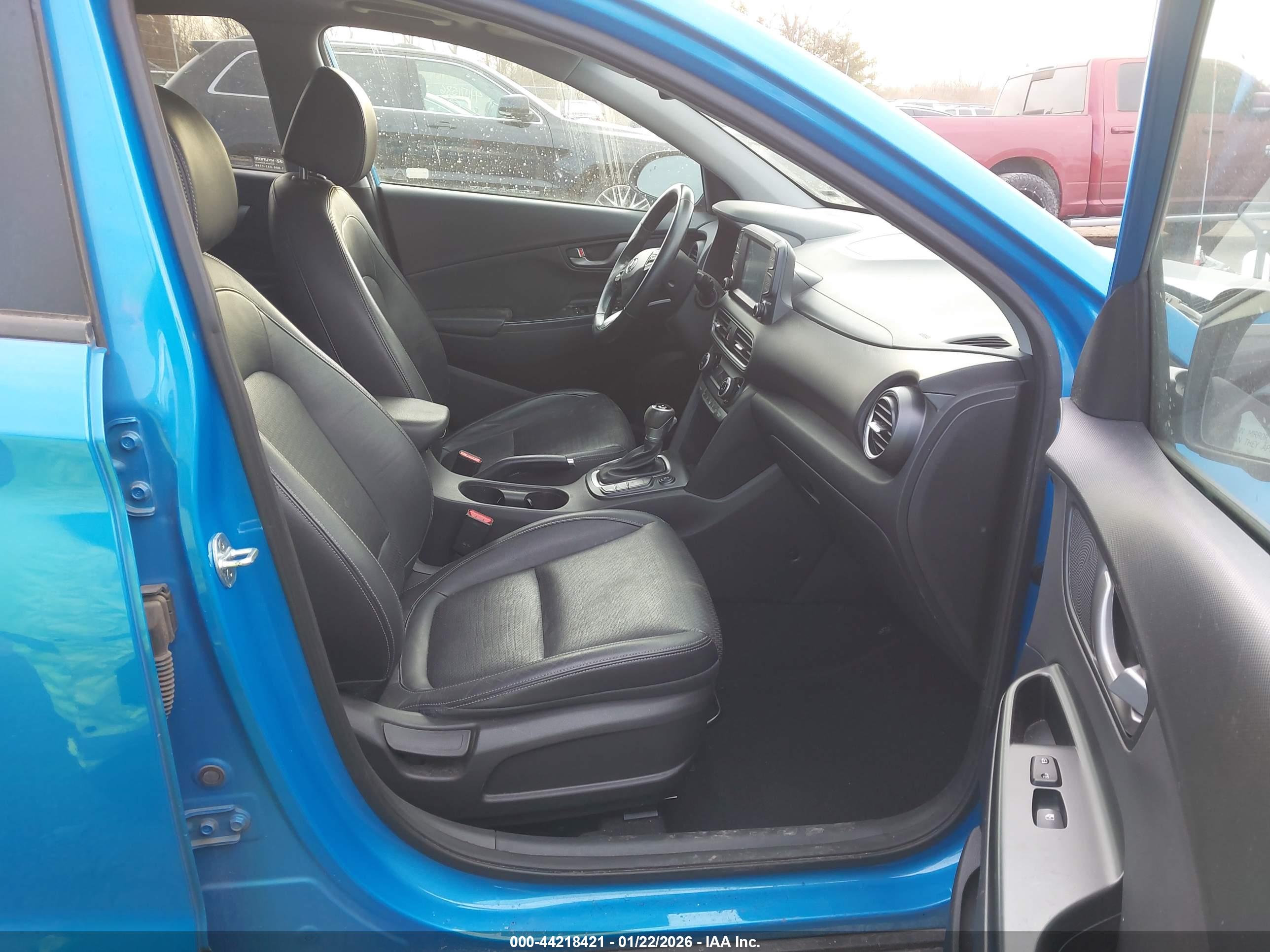 HYUNDAI KONA image 5
