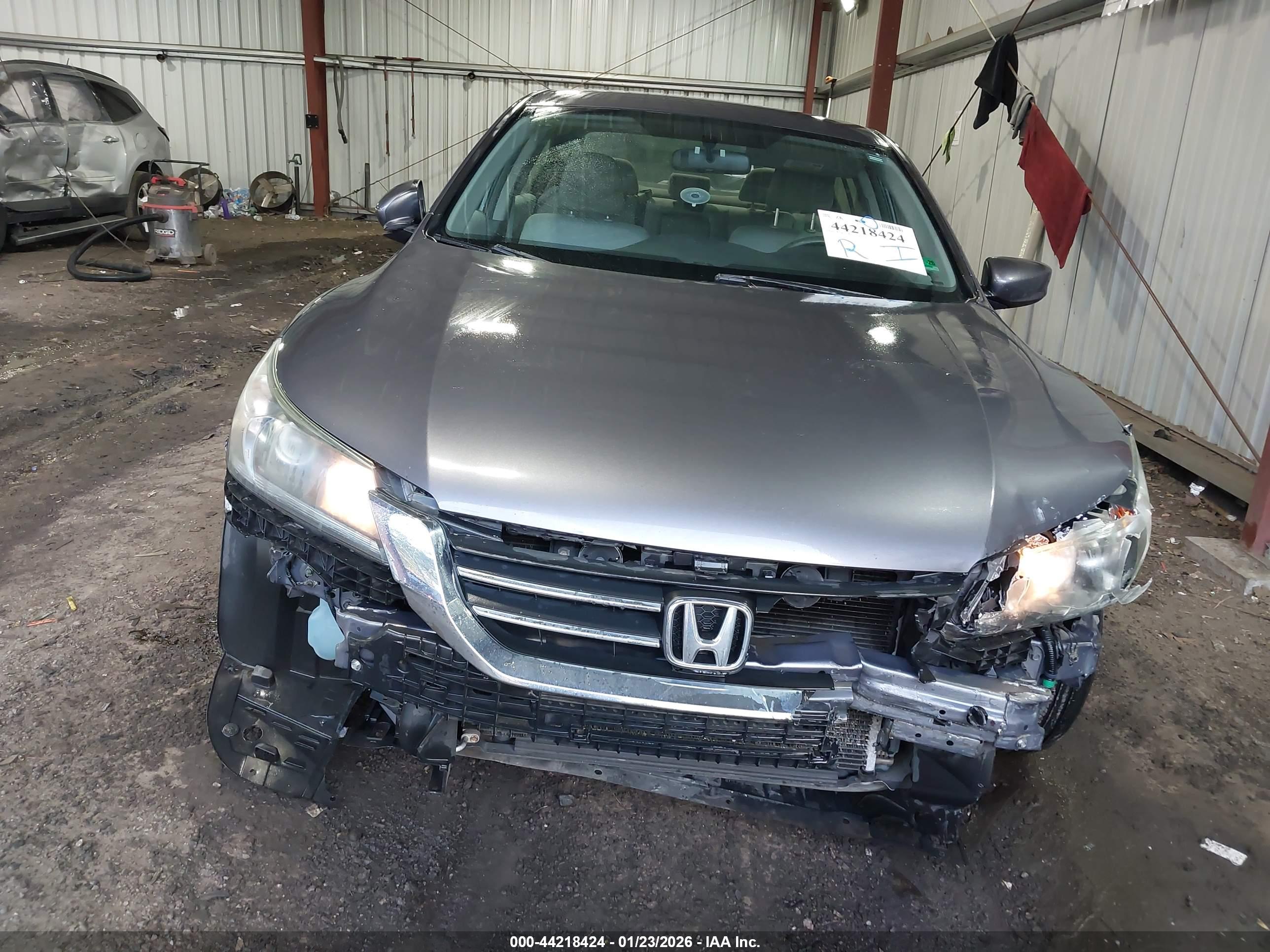 HONDA ACCORD image 6