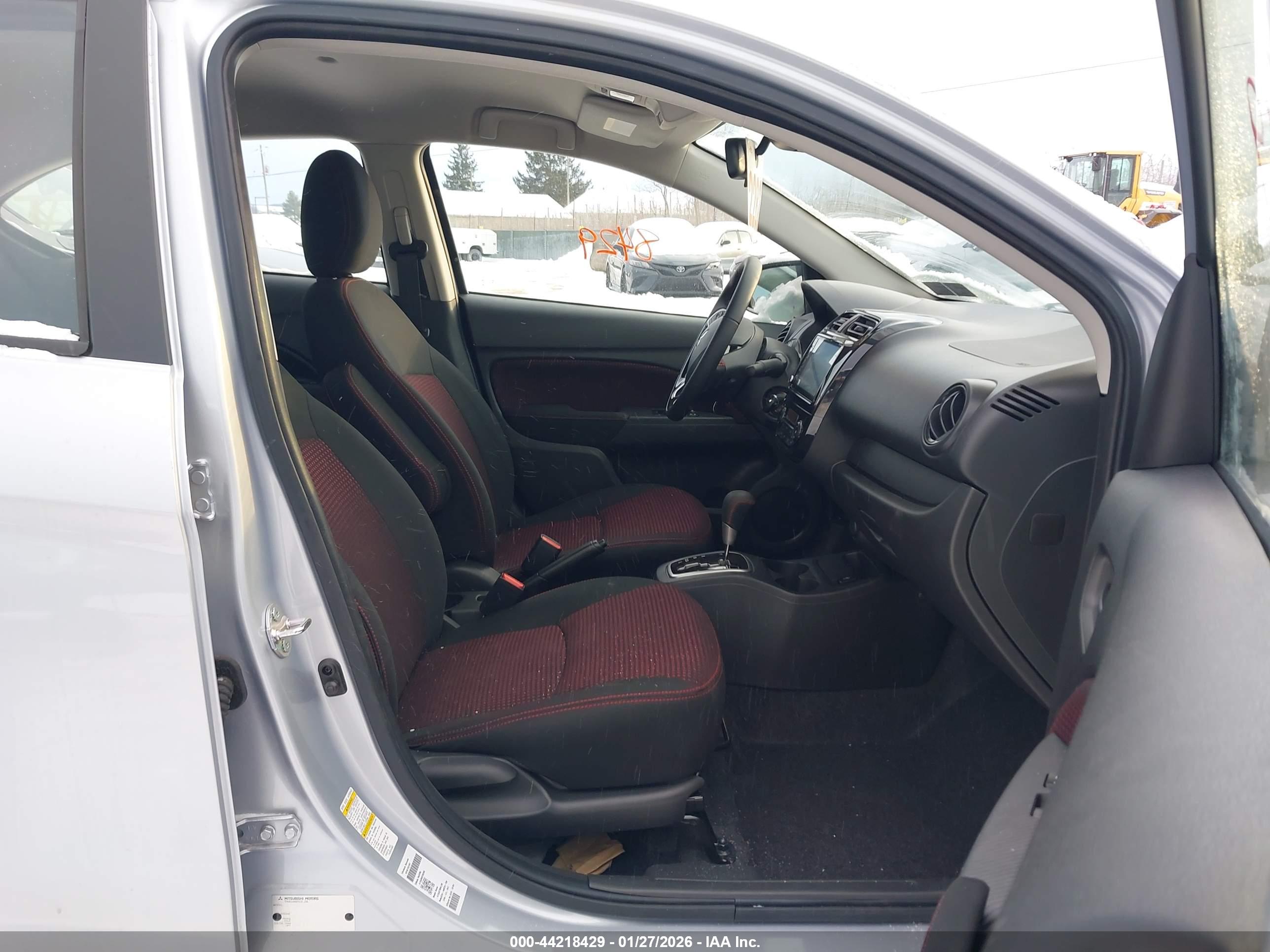 MITSUBISHI MIRAGE image 5