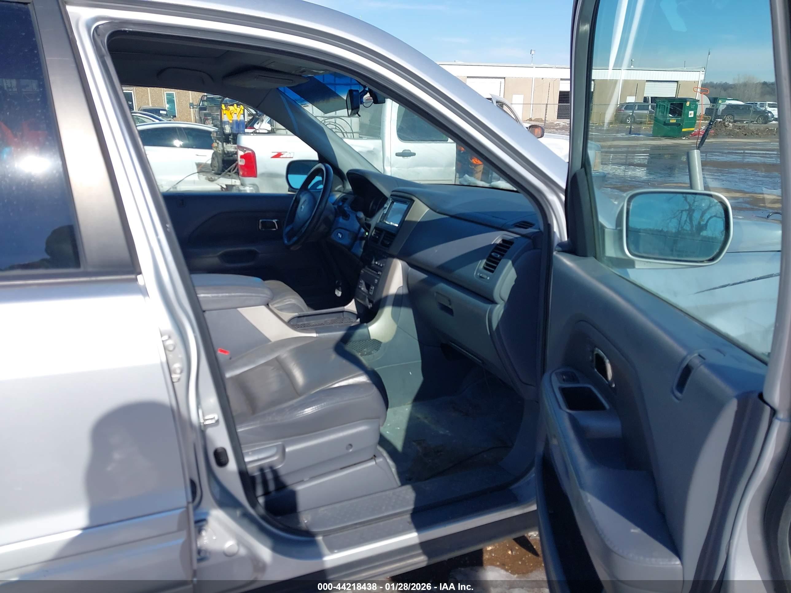 HONDA PILOT image 5