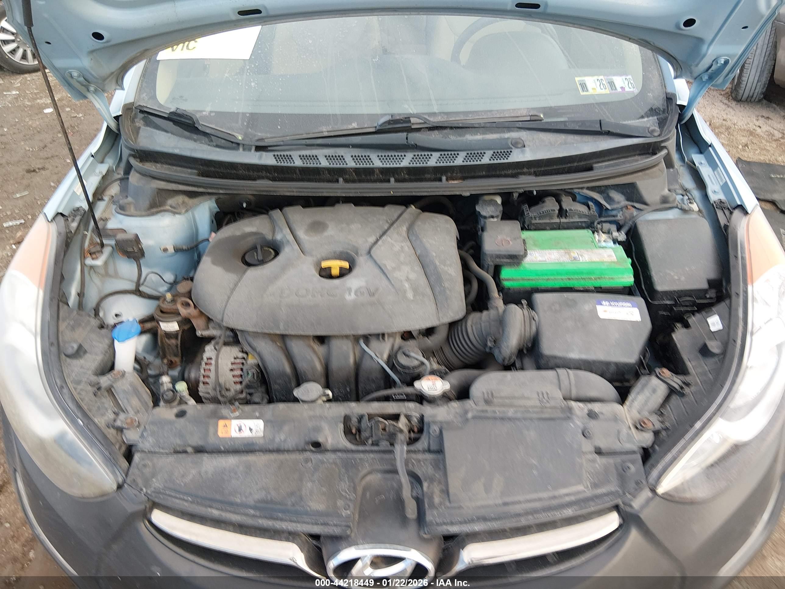 HYUNDAI ELANTRA image 10