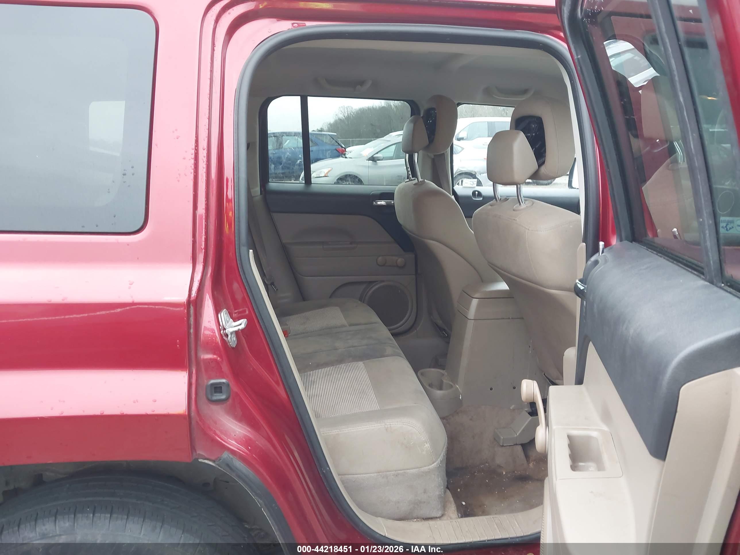 JEEP PATRIOT image 8