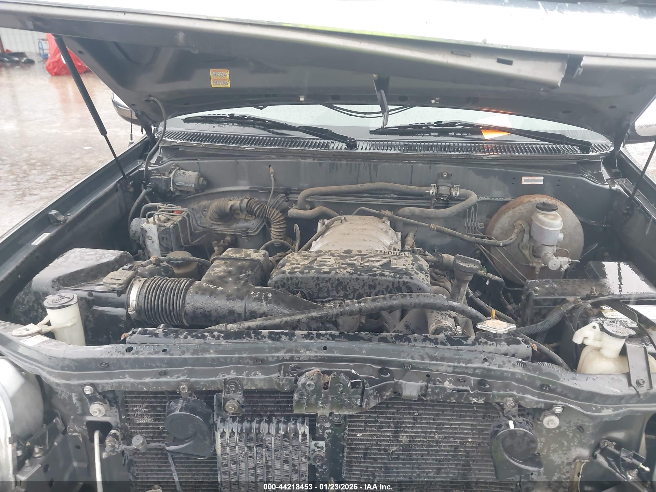 TOYOTA TUNDRA image 10