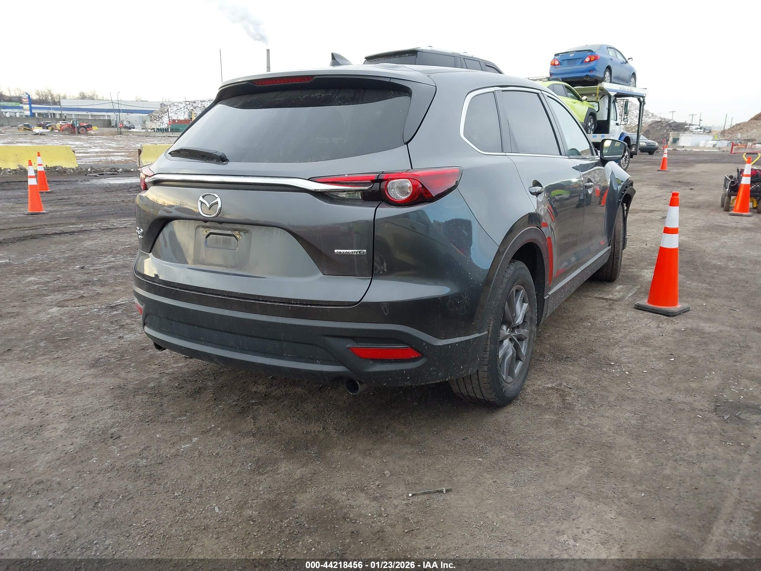 MAZDA CX-9 image 4