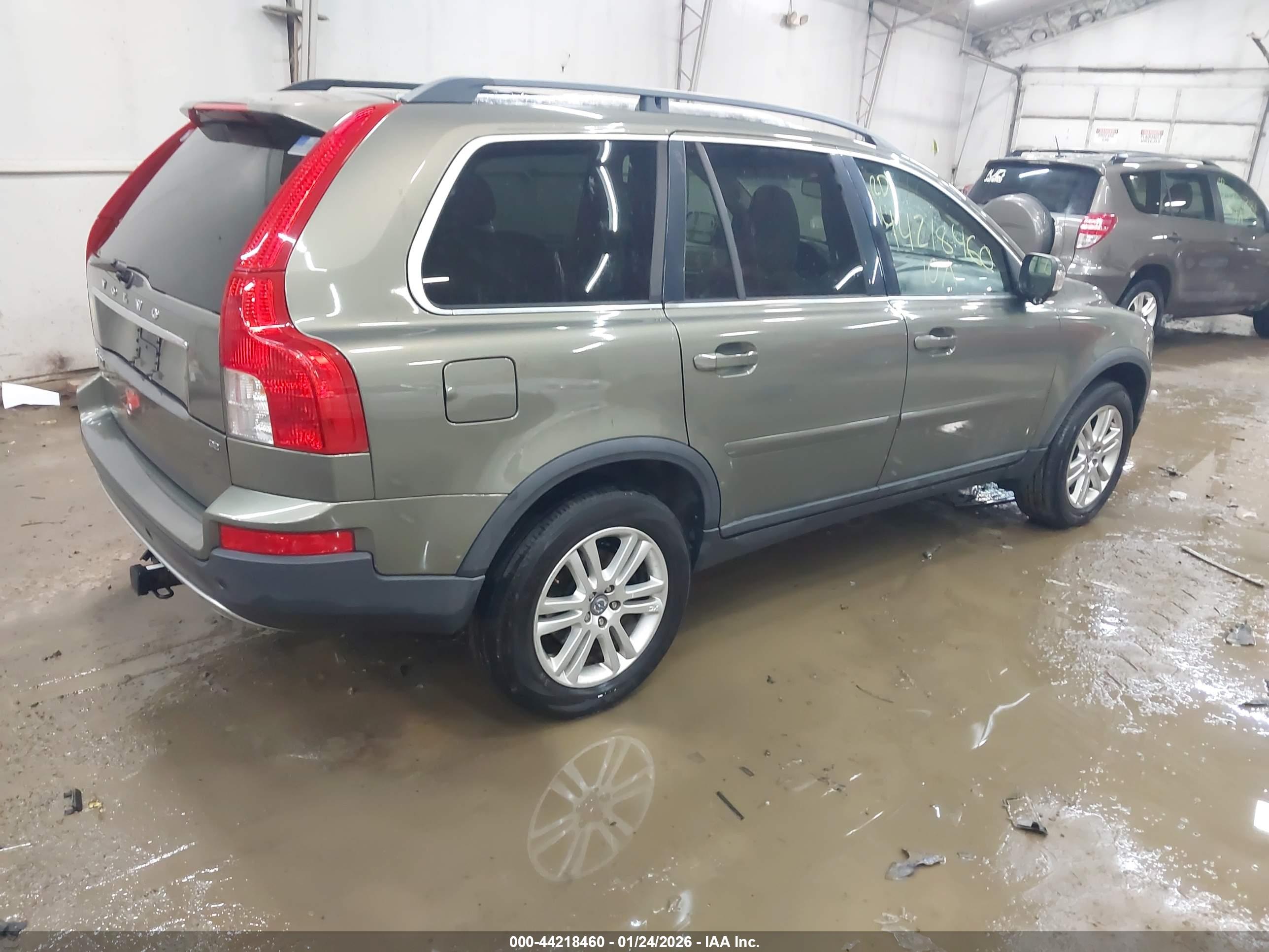 VOLVO XC90 image 4