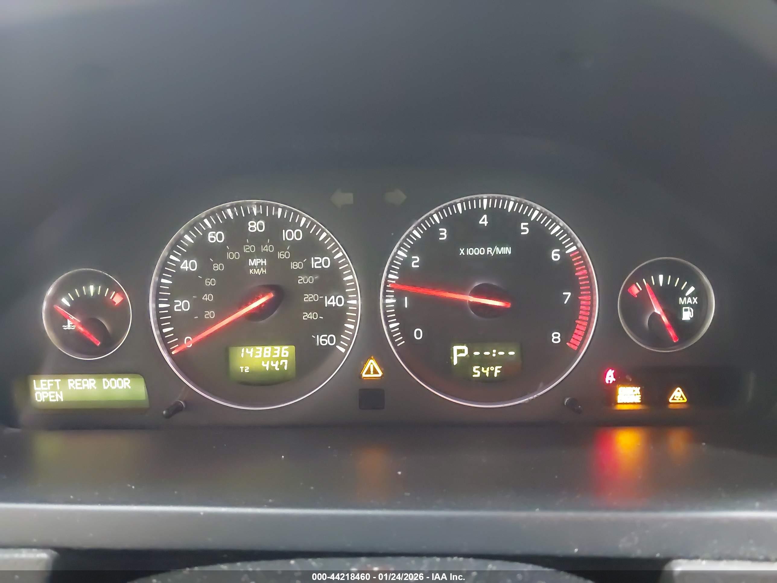 VOLVO XC90 image 7