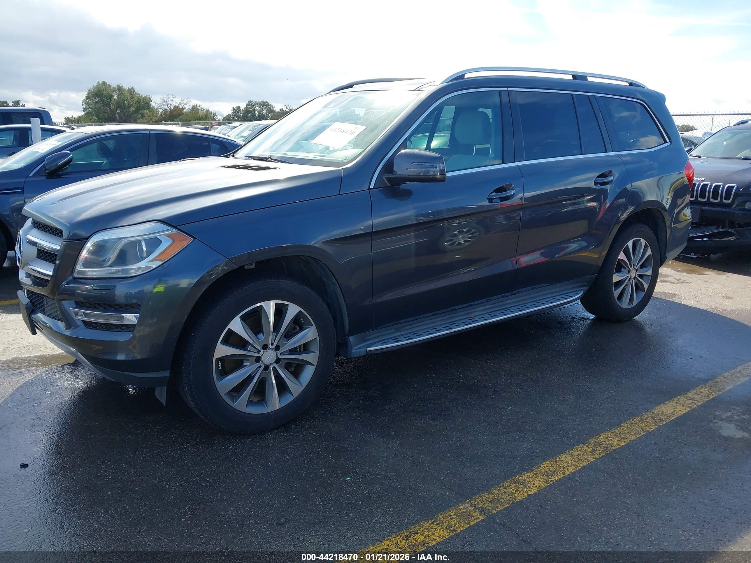 MERCEDES-BENZ GL image 2