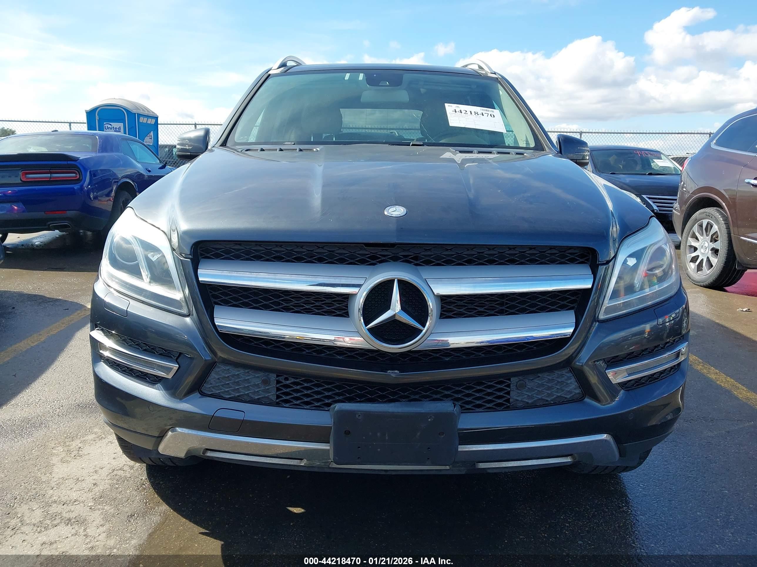 MERCEDES-BENZ GL image 6