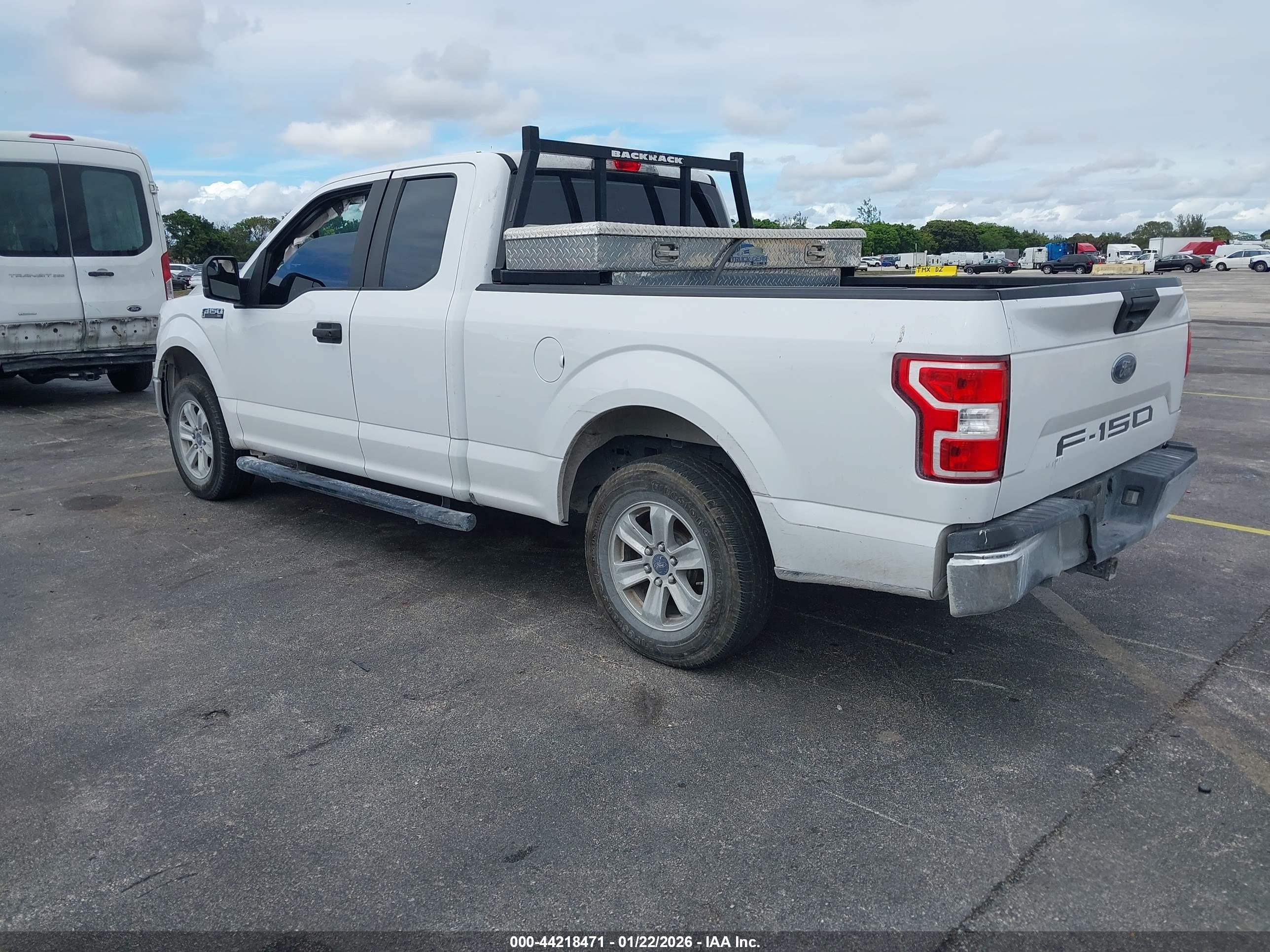 FORD F-150 image 3