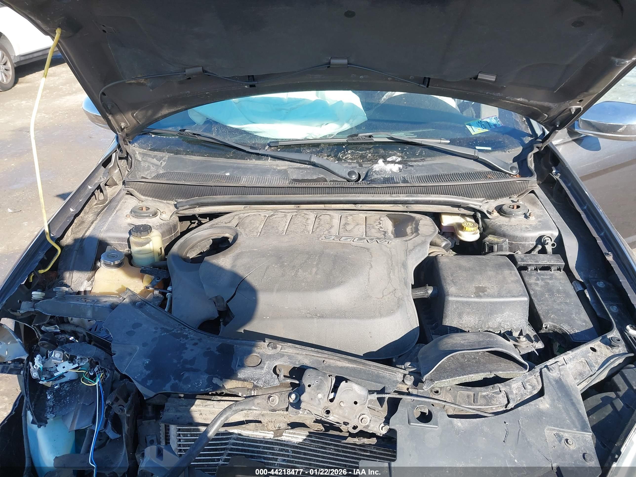 CHRYSLER 200 image 10