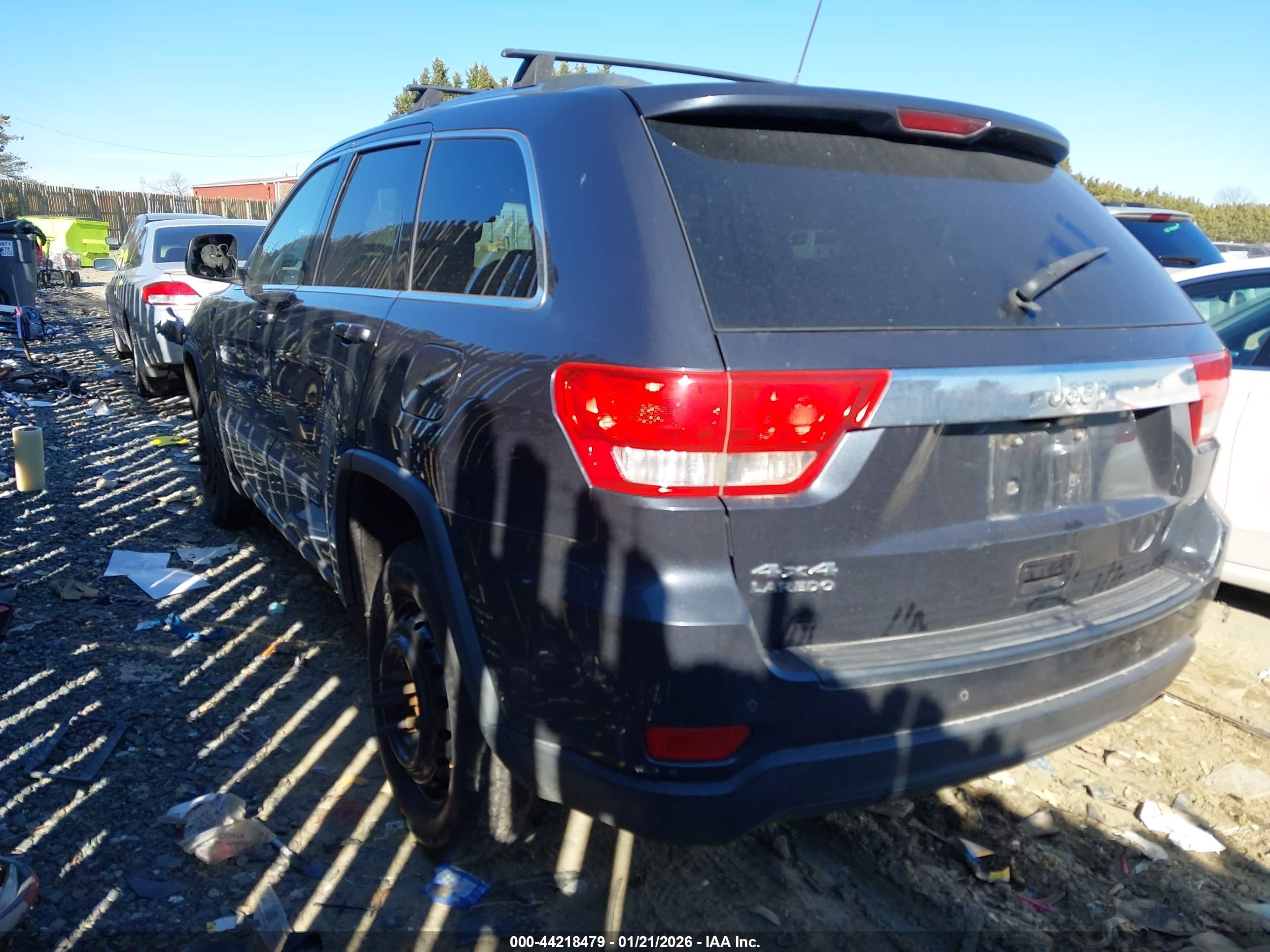 JEEP GRAND image 3