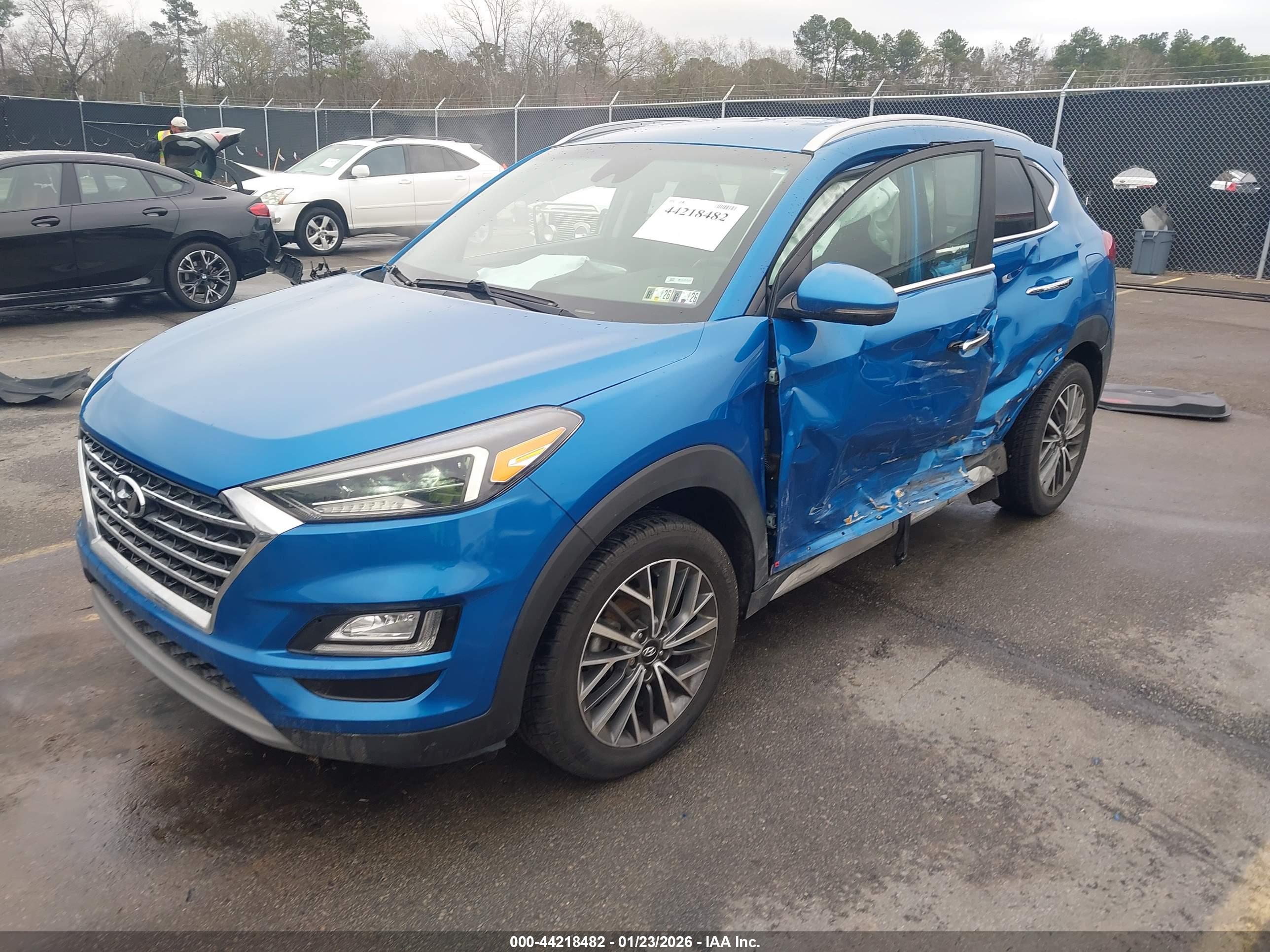 HYUNDAI TUCSON image 2