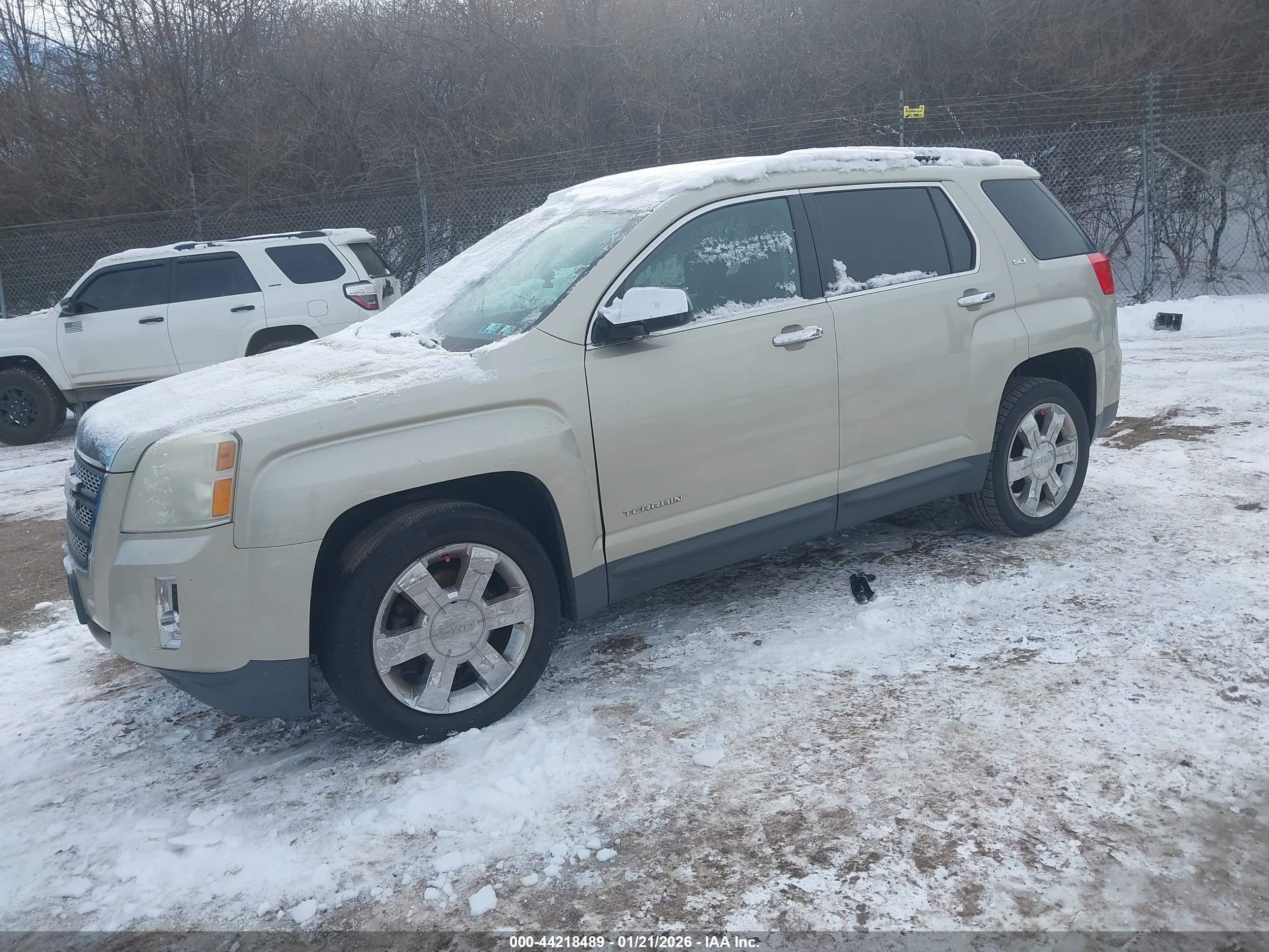 GMC TERRAIN image 2