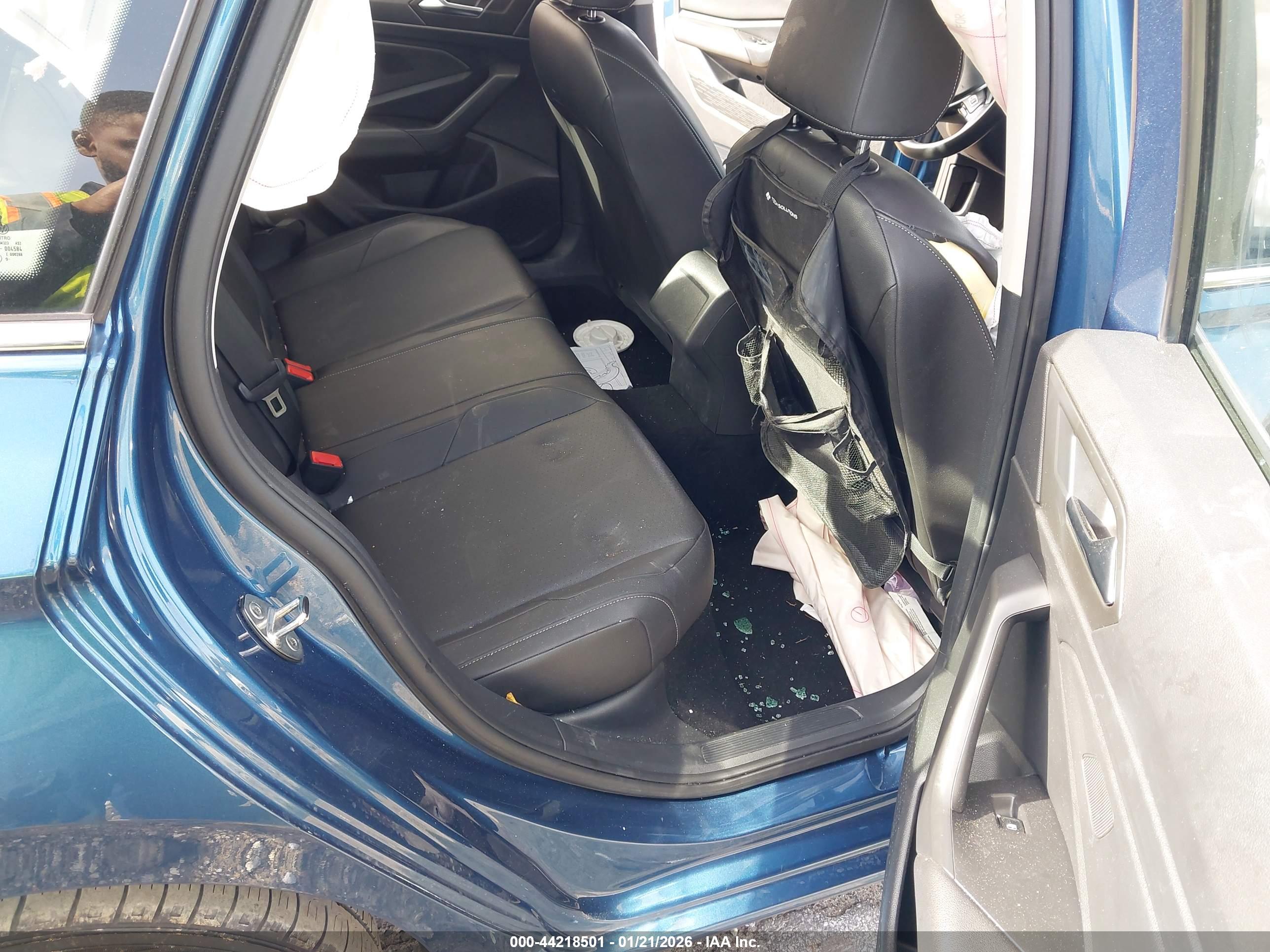 VOLKSWAGEN JETTA image 8