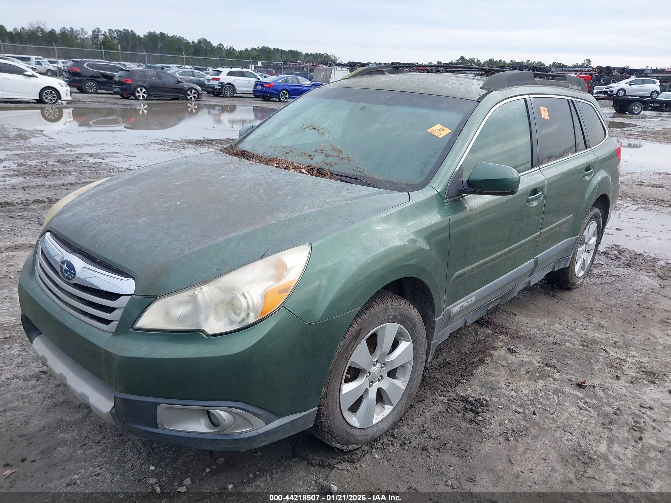 SUBARU OUTBACK image 2