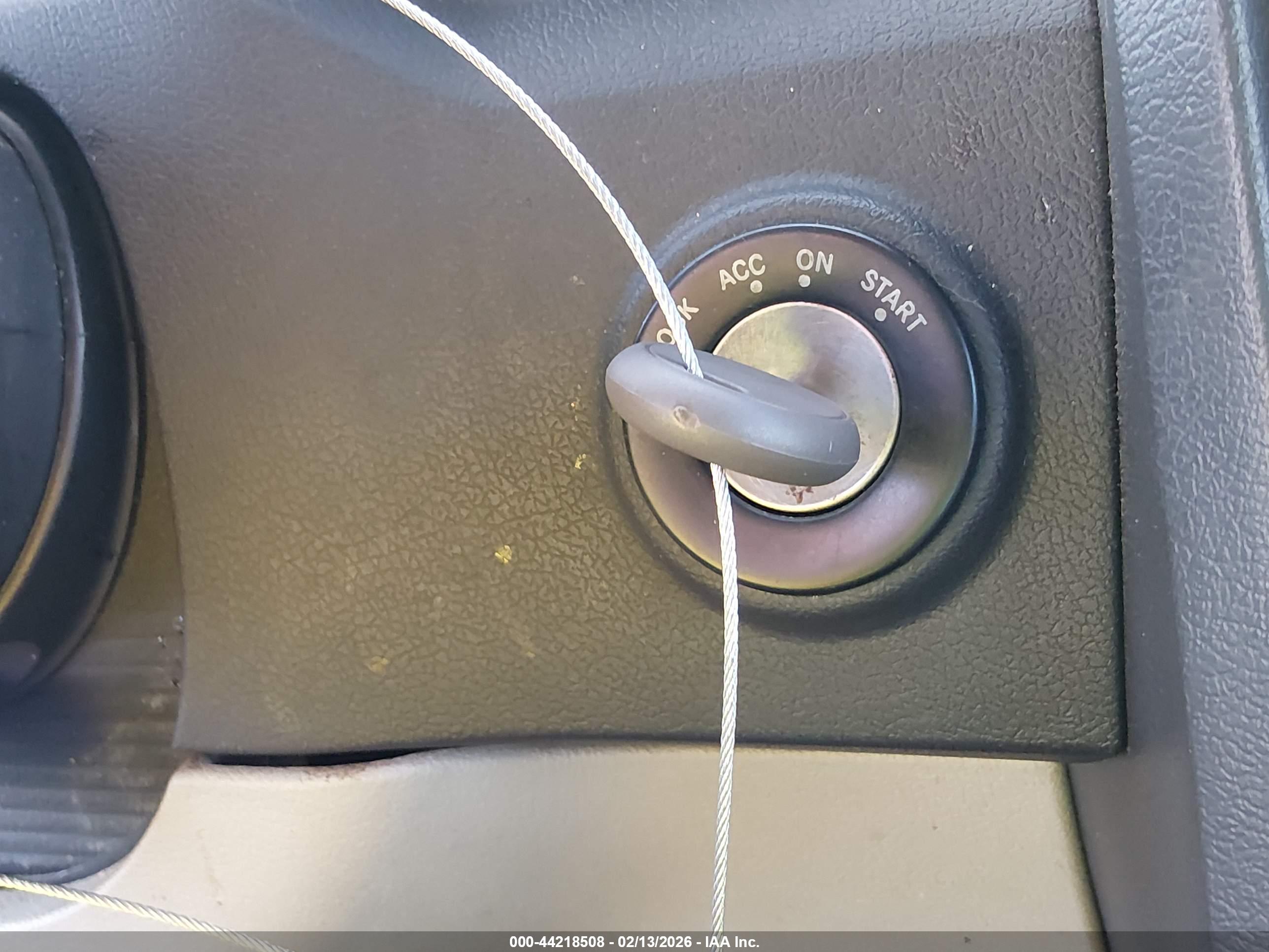 CHRYSLER 300 image 11