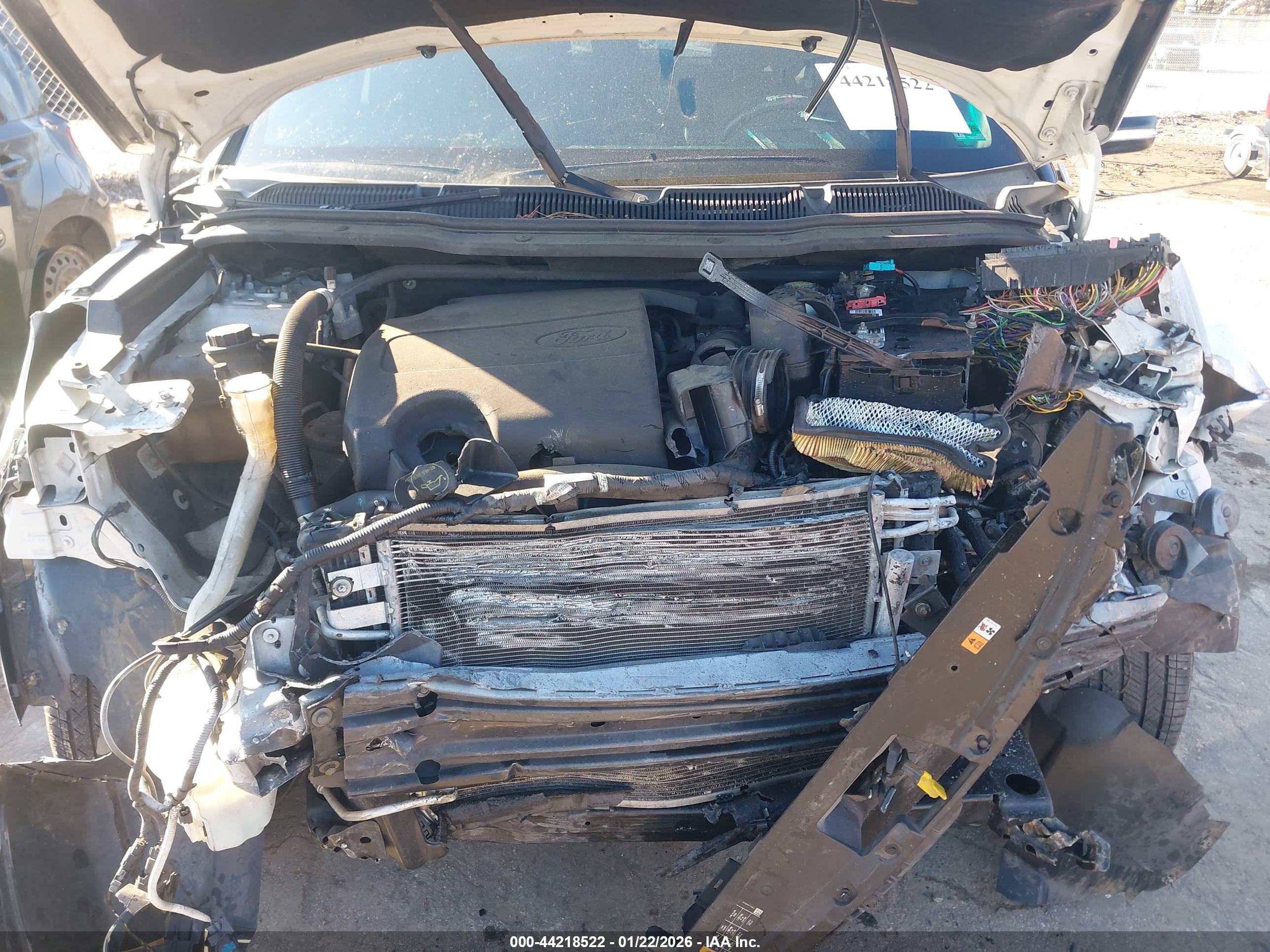 FORD EXPLORER image 10