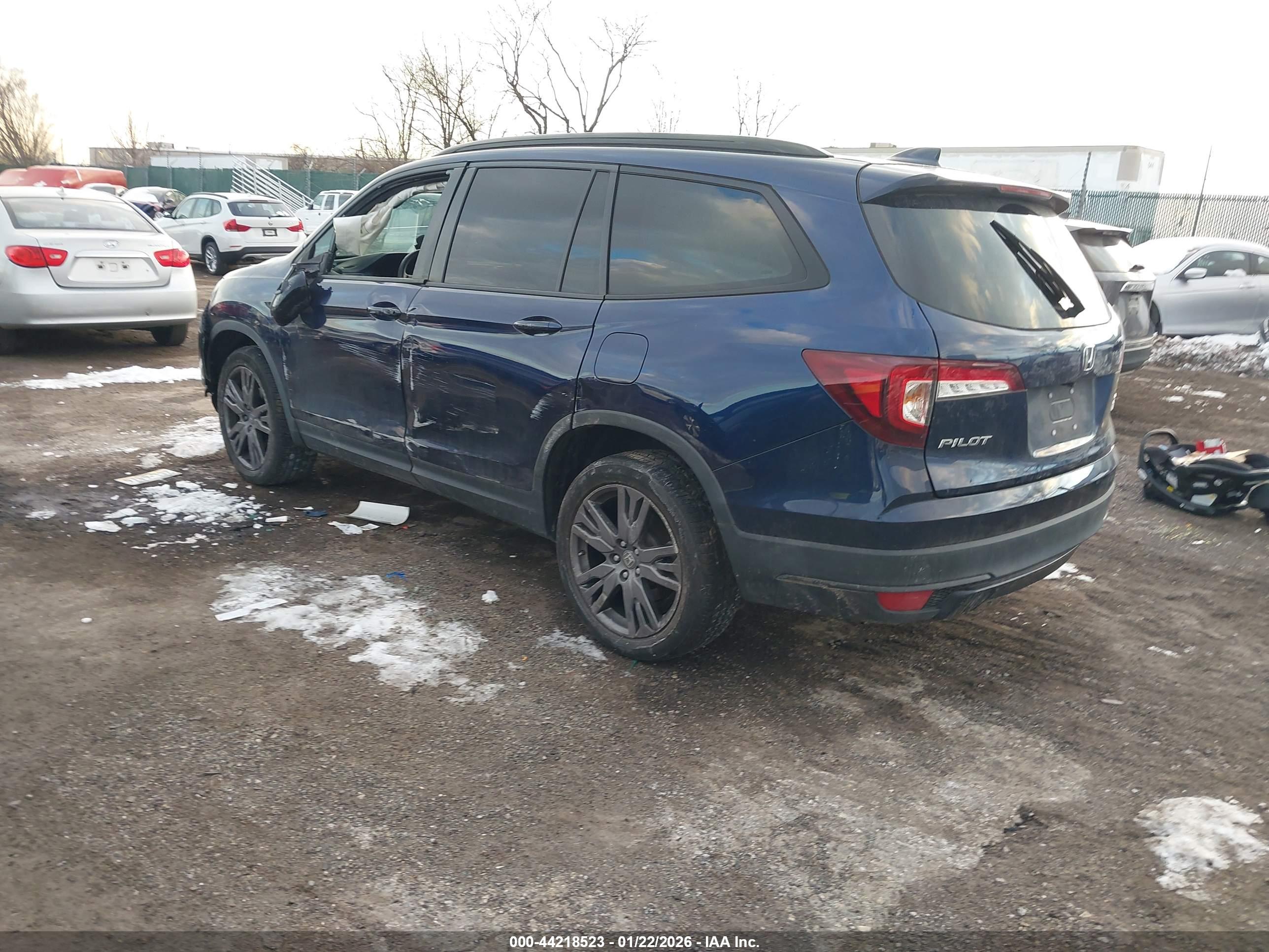 HONDA PILOT image 3