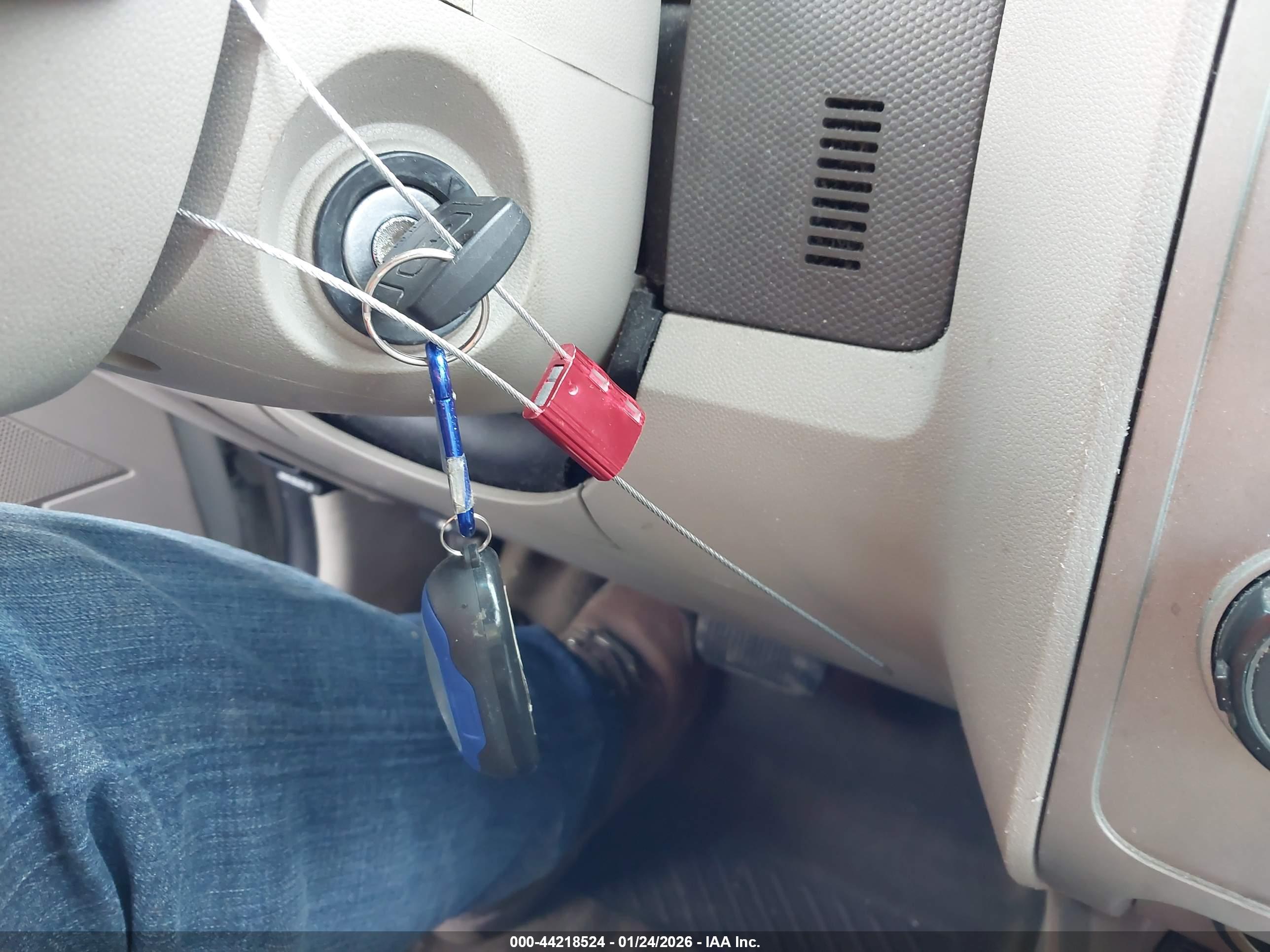 FORD ESCAPE image 11