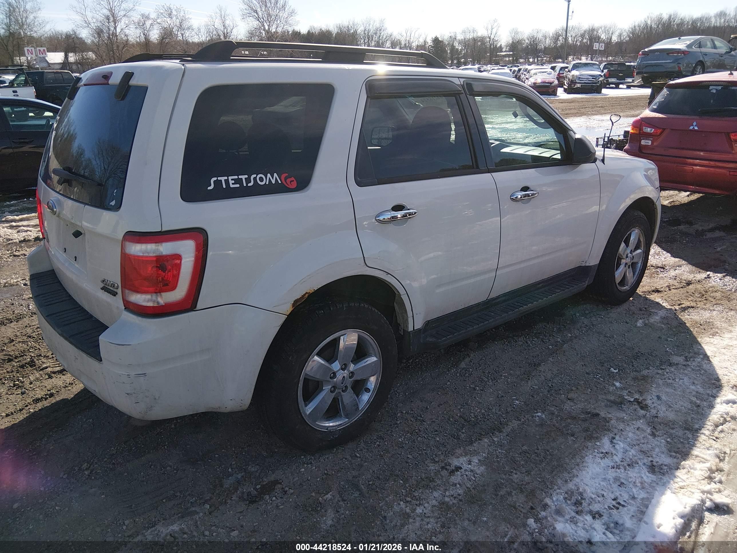 FORD ESCAPE image 4