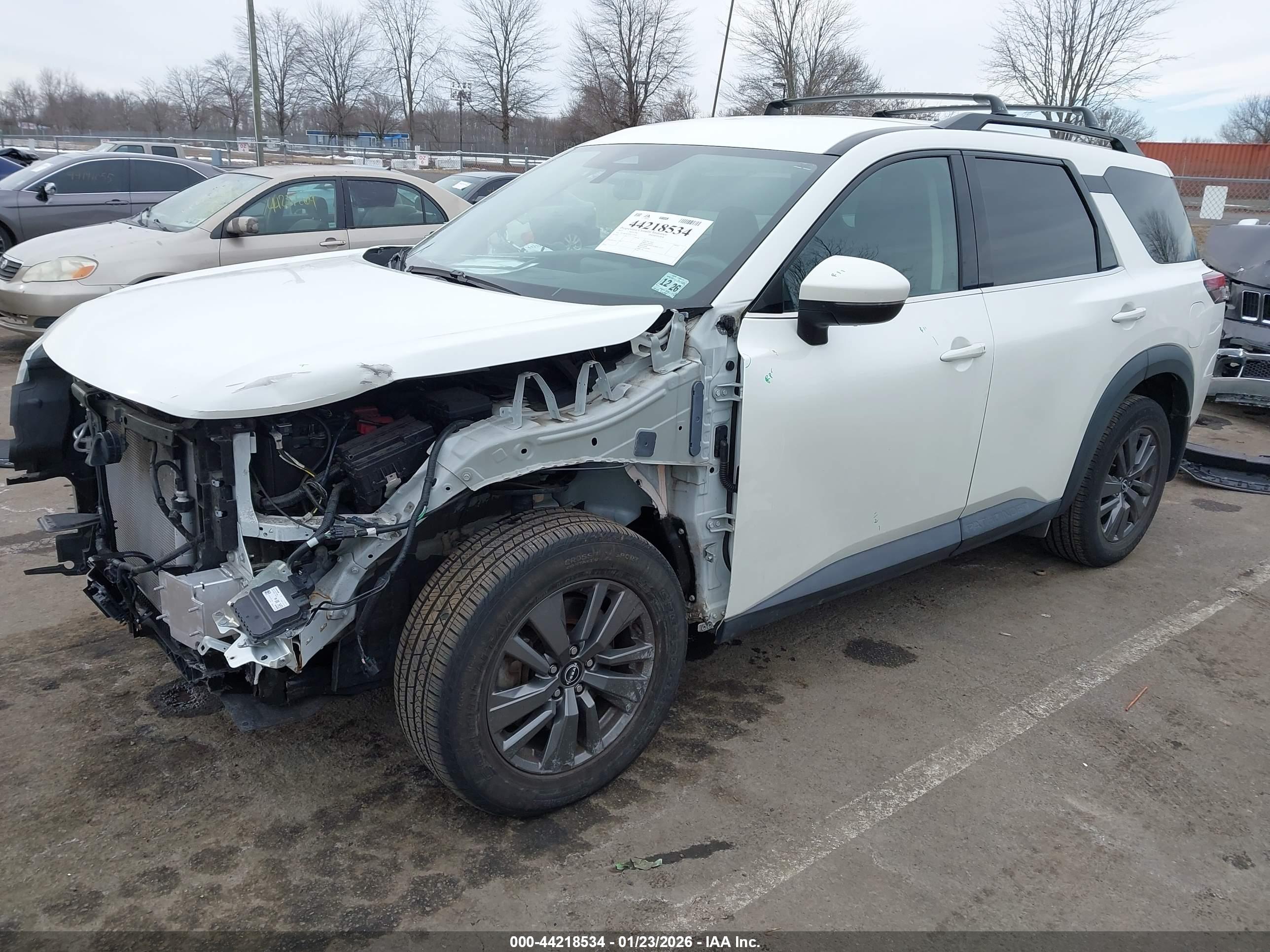 NISSAN PATHFINDER image 2