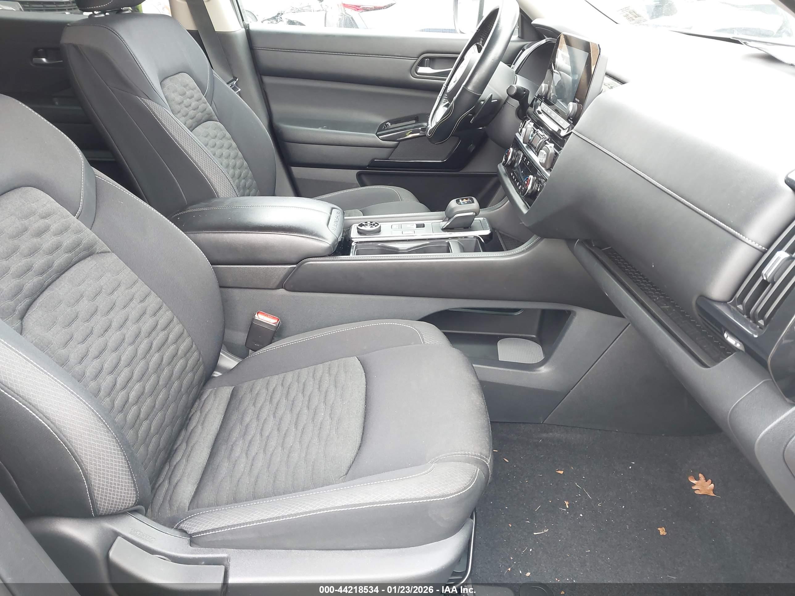 NISSAN PATHFINDER image 5