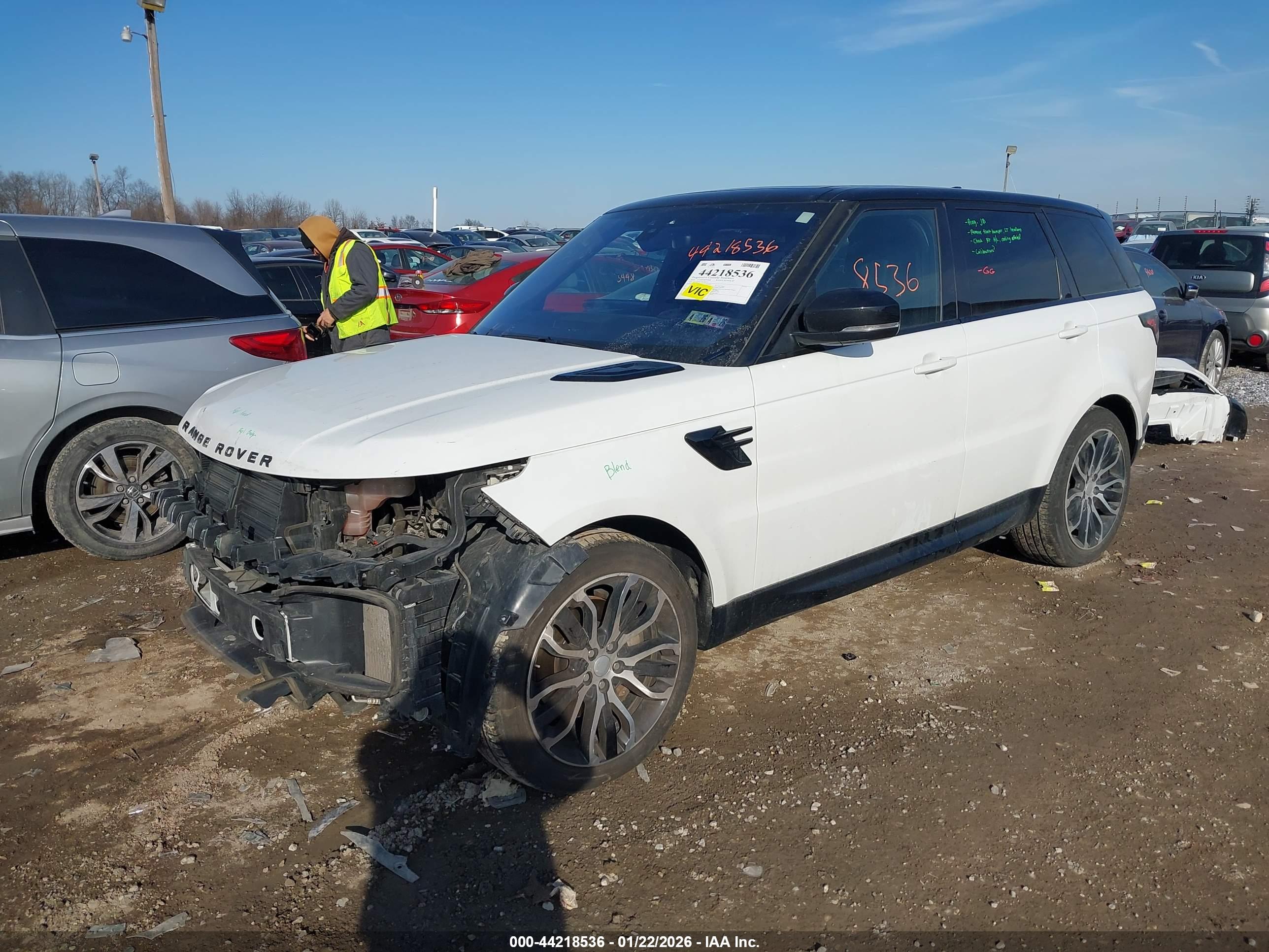 LAND ROVER image 2