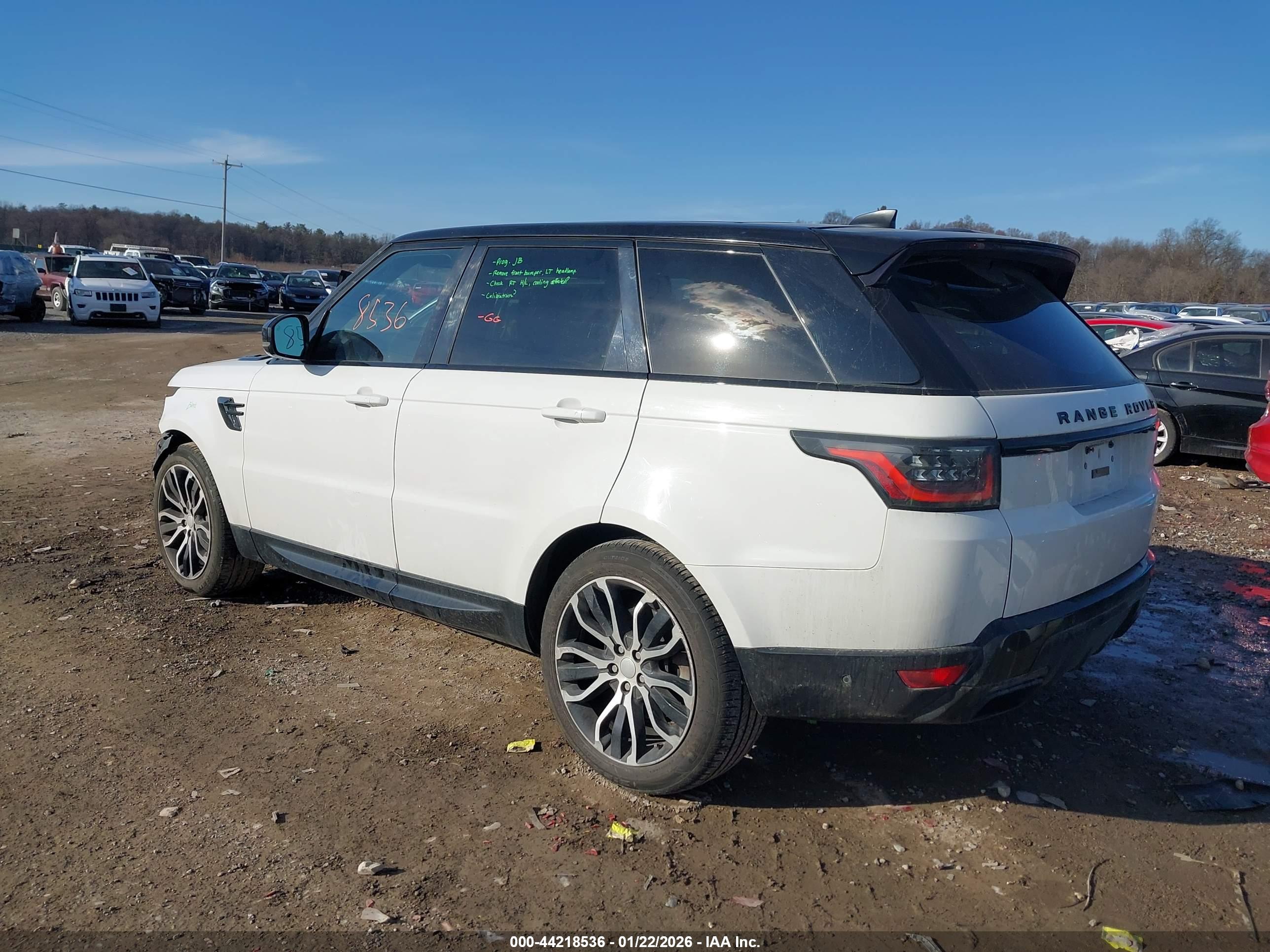 LAND ROVER image 3