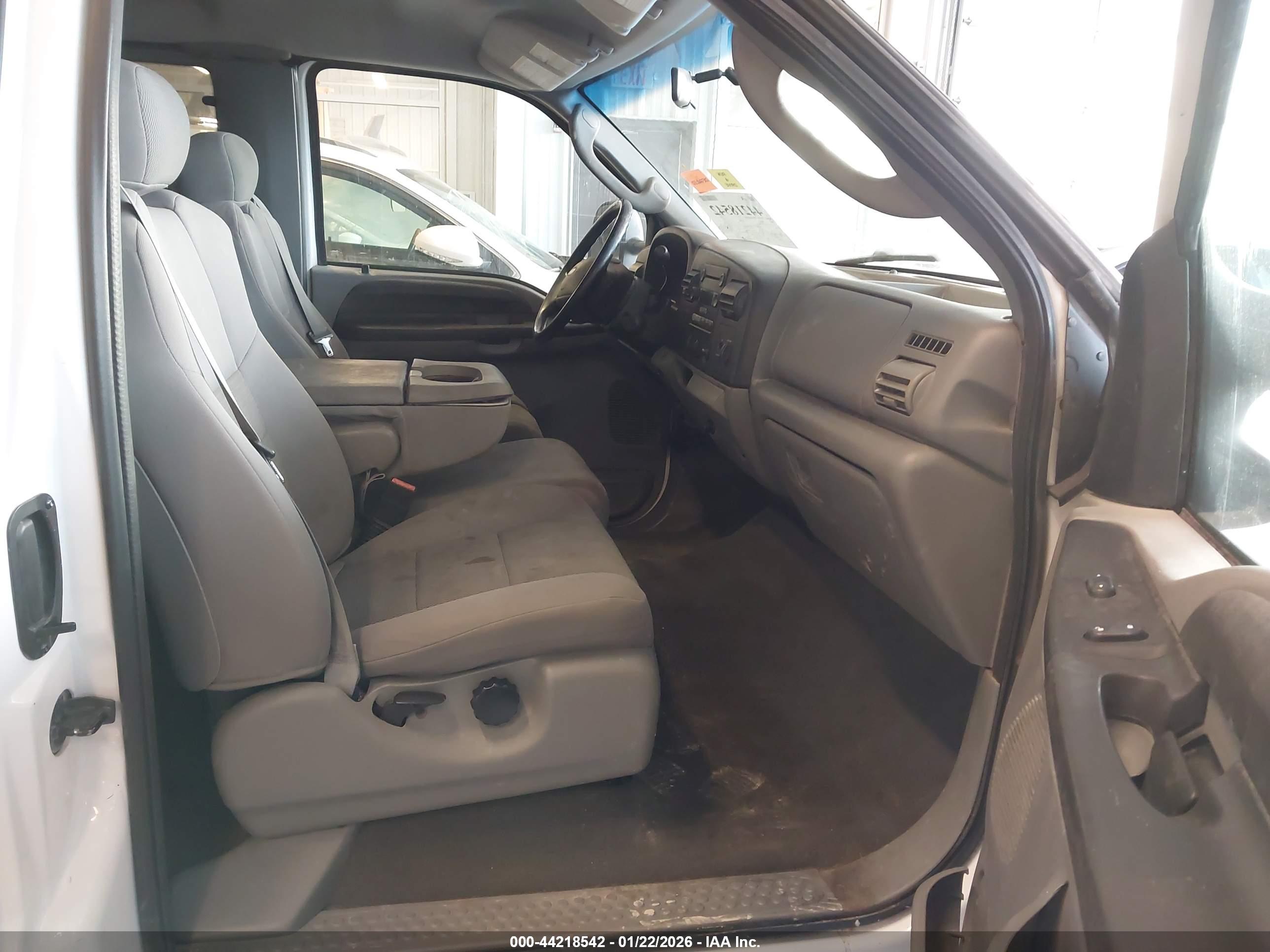 FORD F-250 image 5