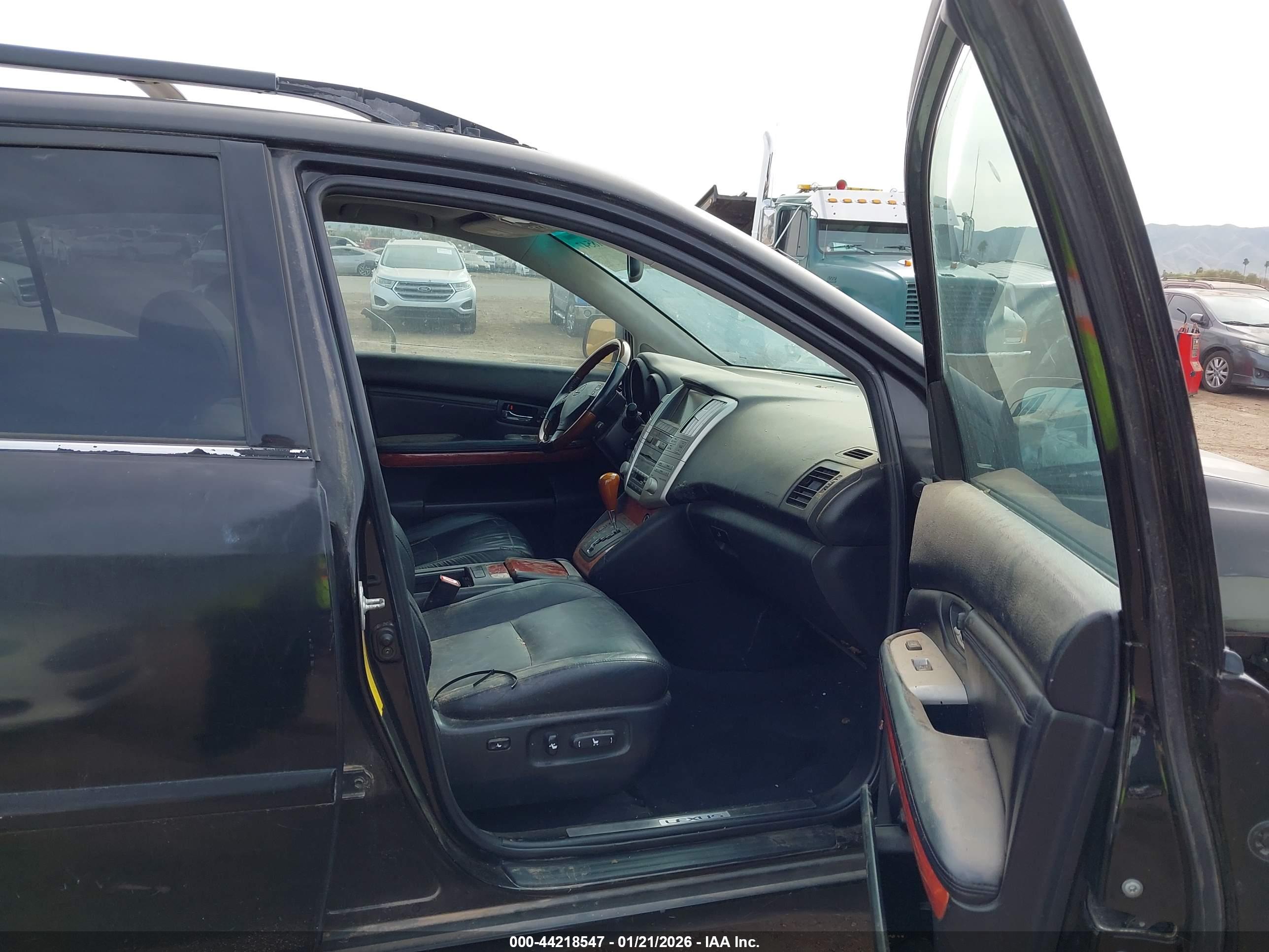LEXUS RX image 5