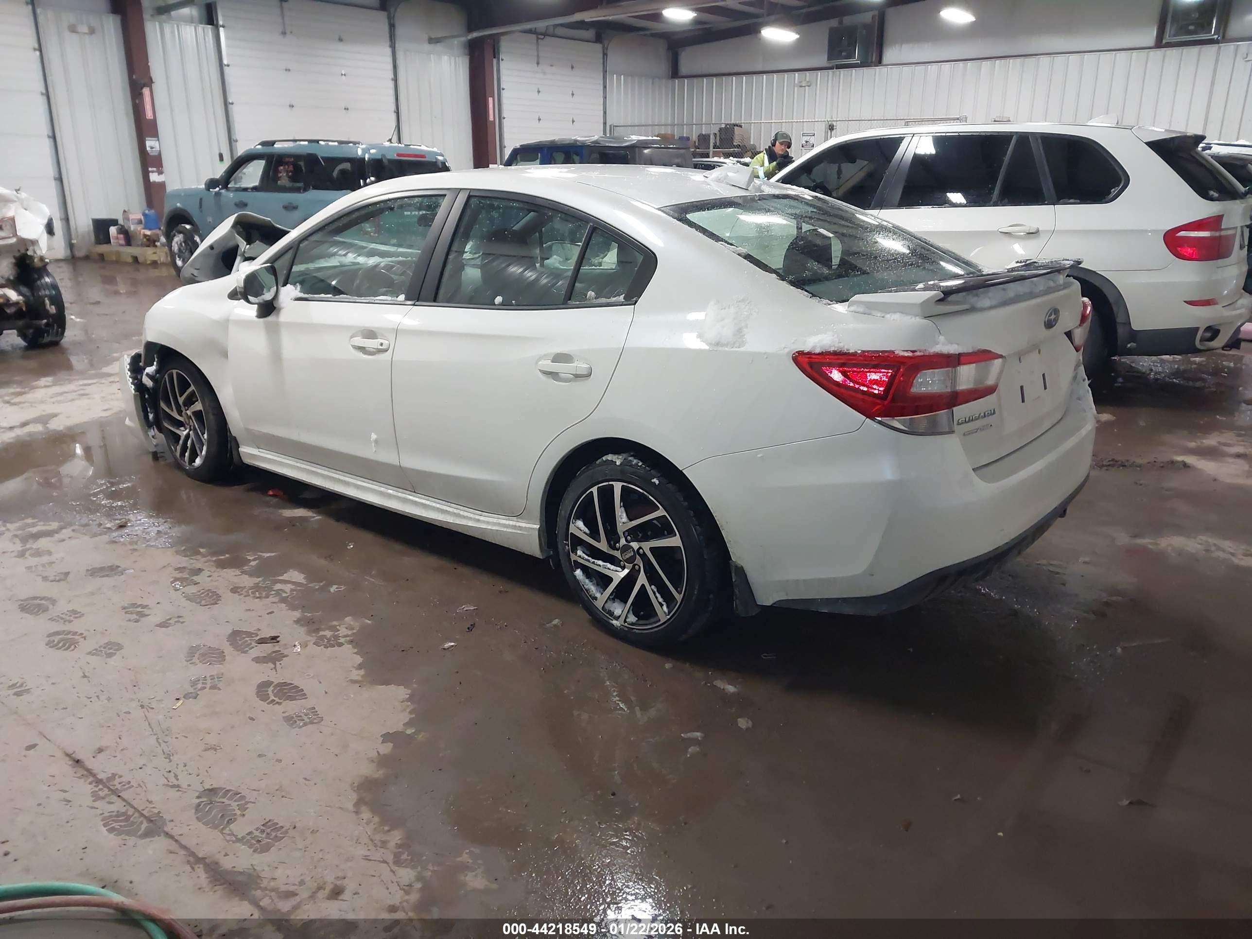 SUBARU IMPREZA image 3