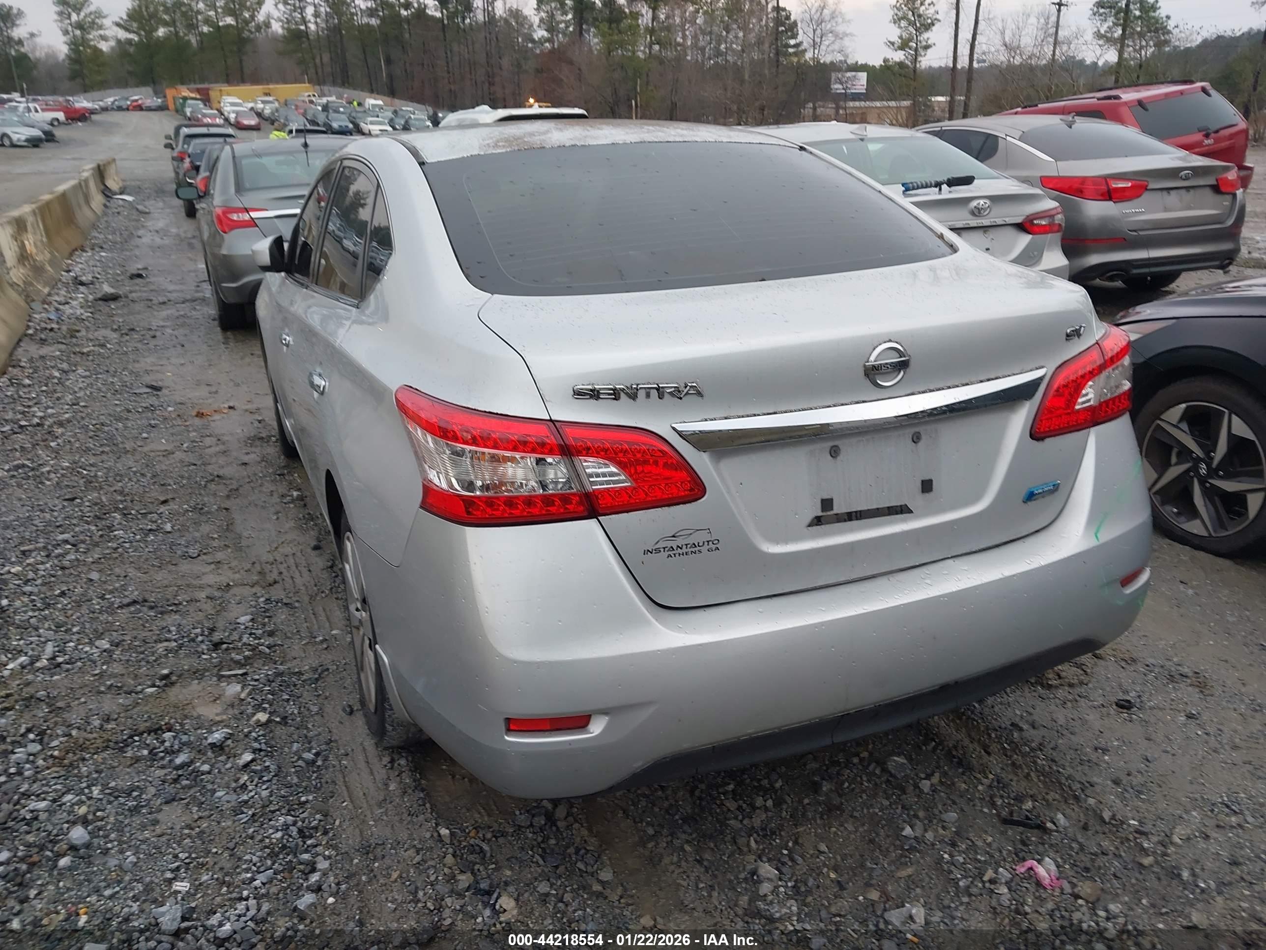 NISSAN SENTRA image 3