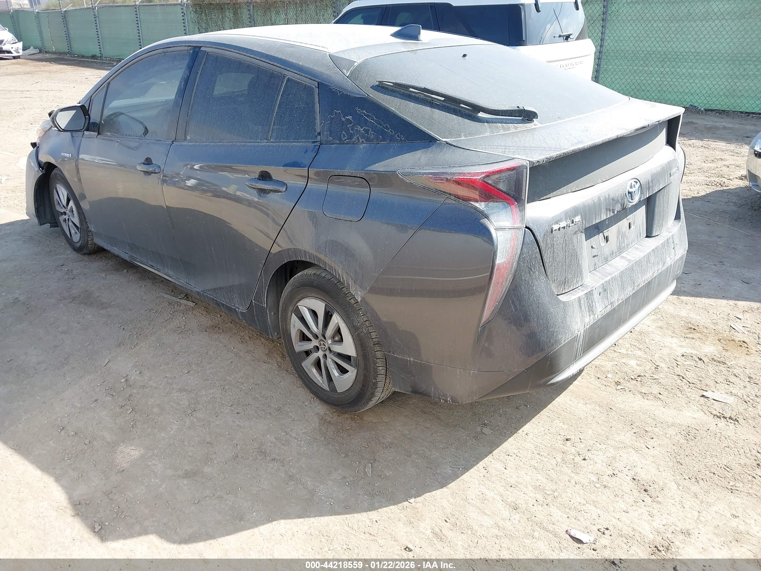 TOYOTA PRIUS image 3