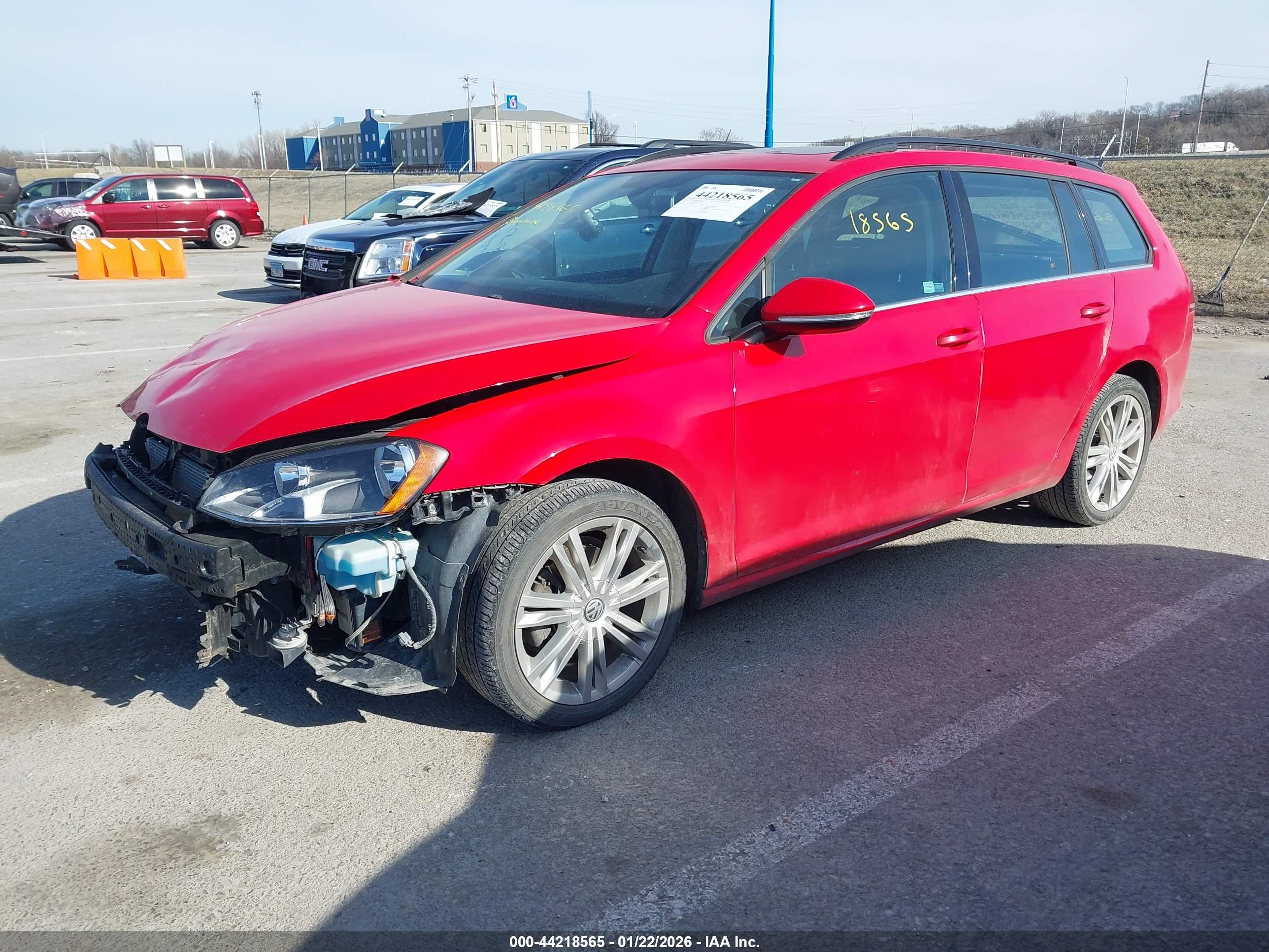 VOLKSWAGEN GOLF image 2