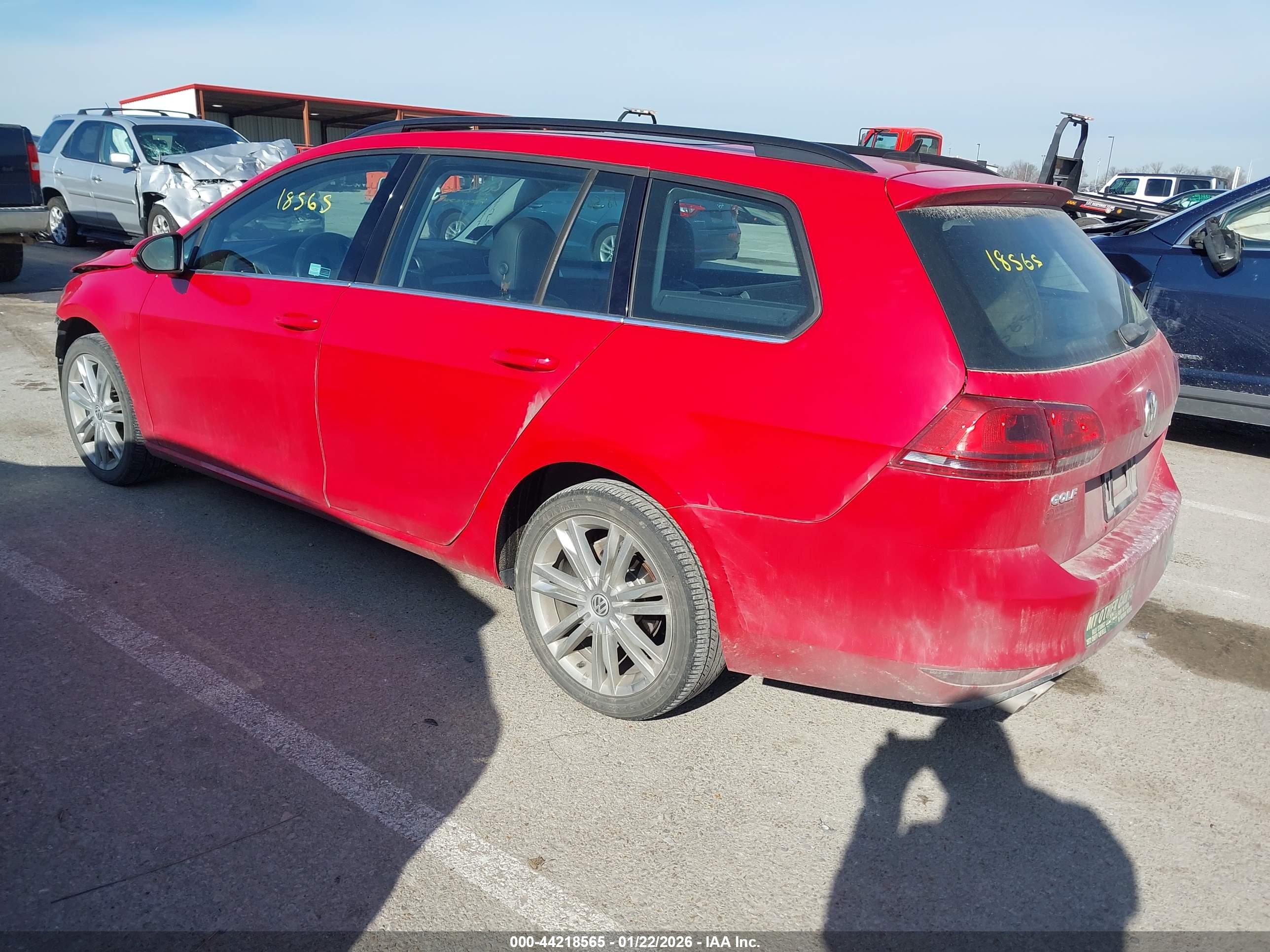 VOLKSWAGEN GOLF image 3