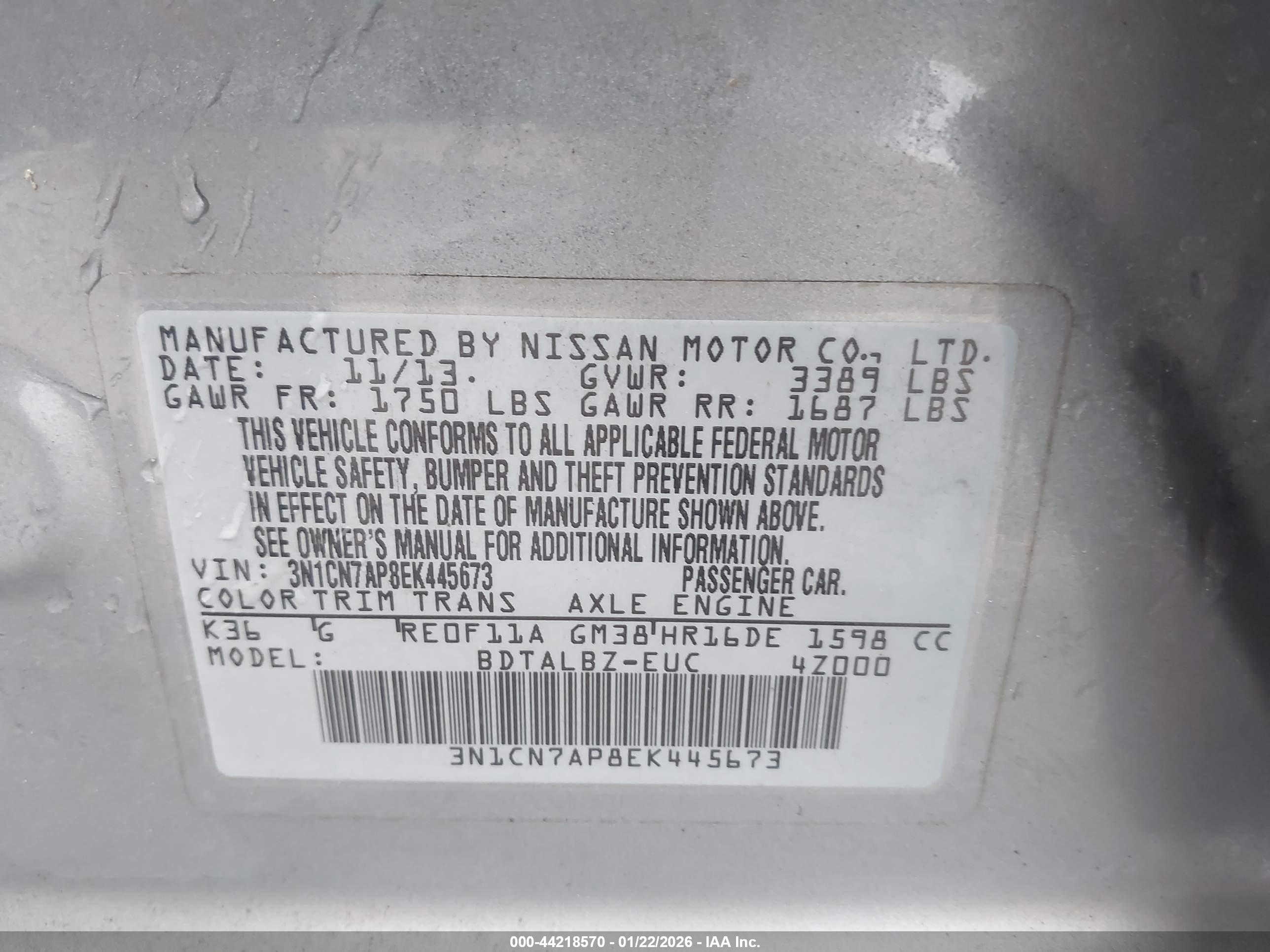 NISSAN VERSA image 9